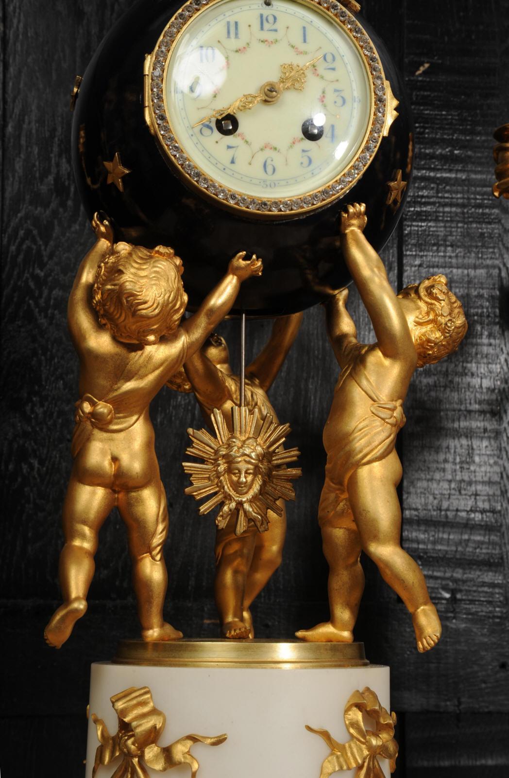 Fine Ormolu and Marble Cherub Clock Set by H Luppens Paris In Good Condition For Sale In Belper, Derbyshire