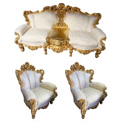 Fine Ornate Italian Silik Three Piece Giltwood Suite