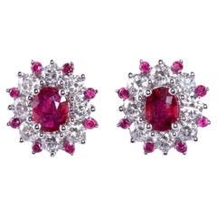 Boucles d'oreilles ovales en rubis et diamants