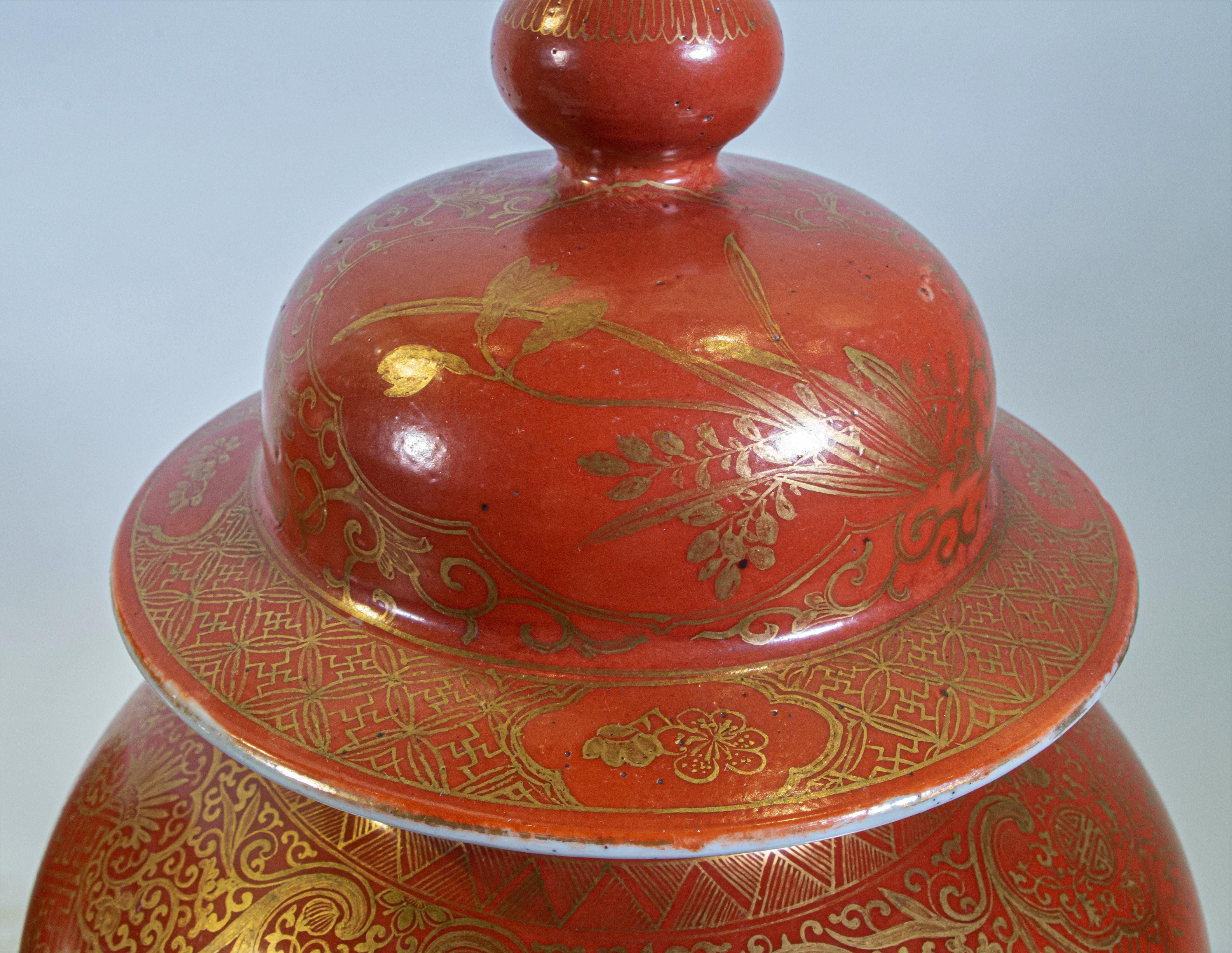 Antikes Paar antiker chinesischer Export-Vasen mit orangefarbenem Grund und vergoldetem 24 Karat, gedrechselt zu Lampen im Angebot 3