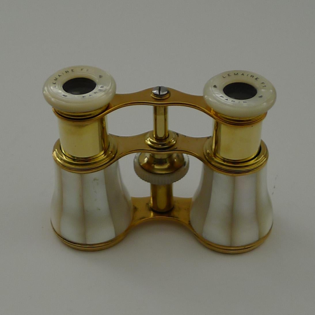 Fine Pair Antique Mother of Pearl Opera Glasses by LeMaire, Paris c.1910 For Sale 2