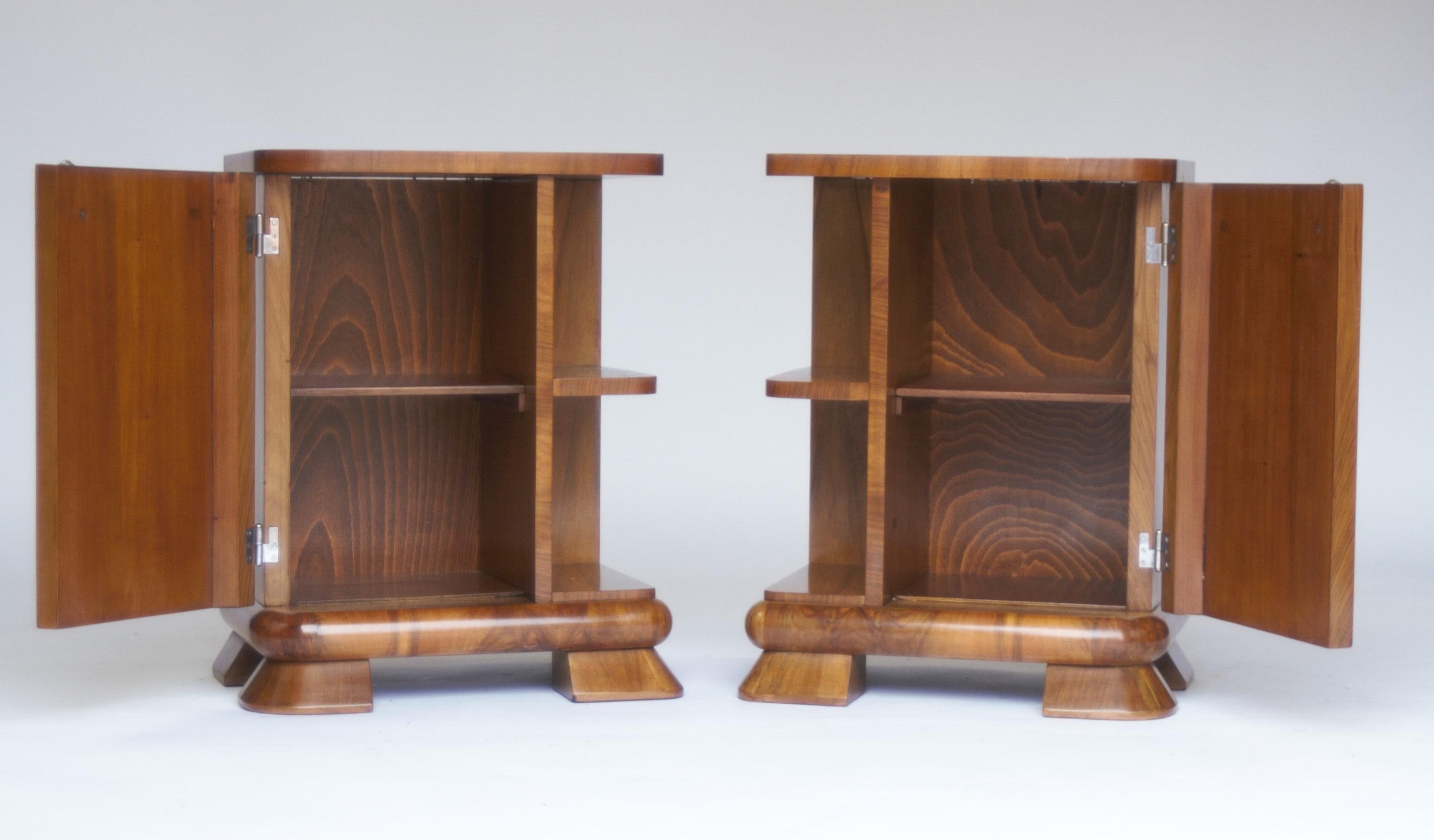 Fine Pair Art Deco Walnut and Burr Walnut Bedside Cupboards circa 1930s