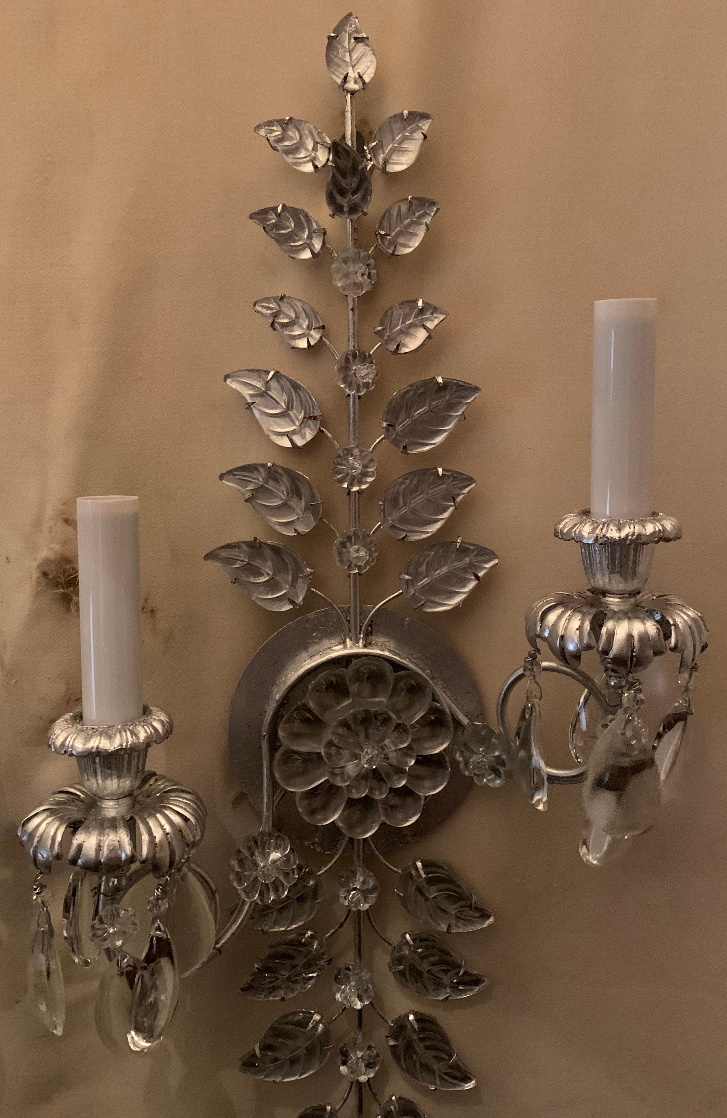 Fine Pair of Baguès Style French Silver Leaf Crystal Flower 2-Tier Light Sconces In Good Condition In Roslyn, NY