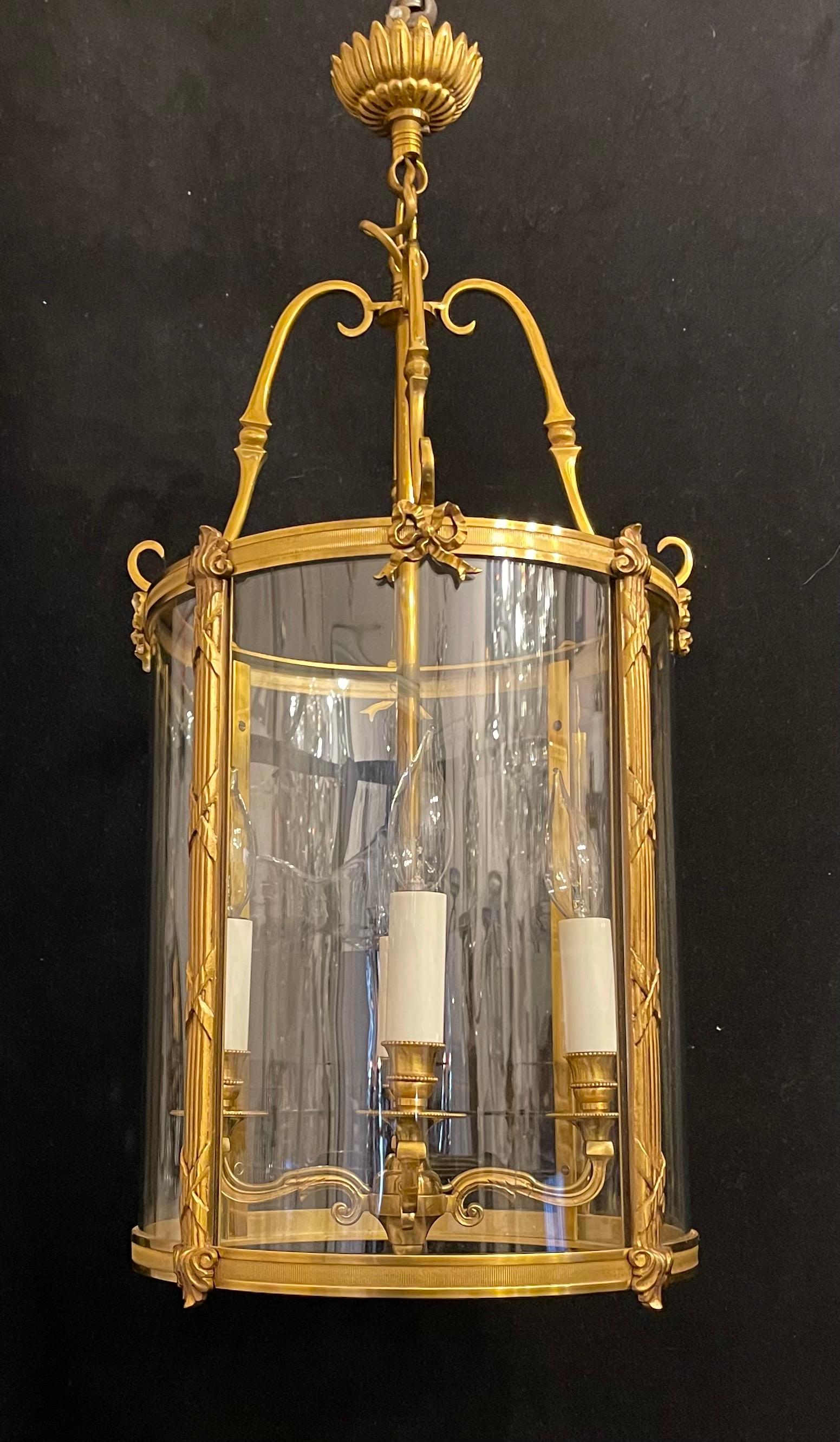 Fine Pair Bronze Readed X-Pattern Curved Glass Lantern Neoclassical Bow ...