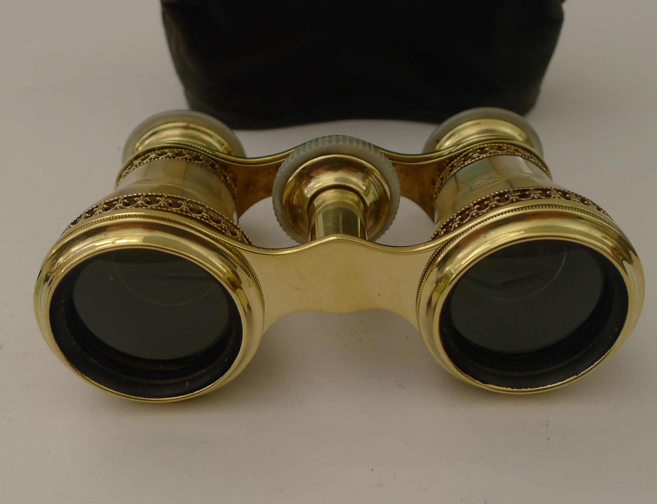 Early 20th Century Fine Pair Cased French Mother of Pearl Opera Glasses