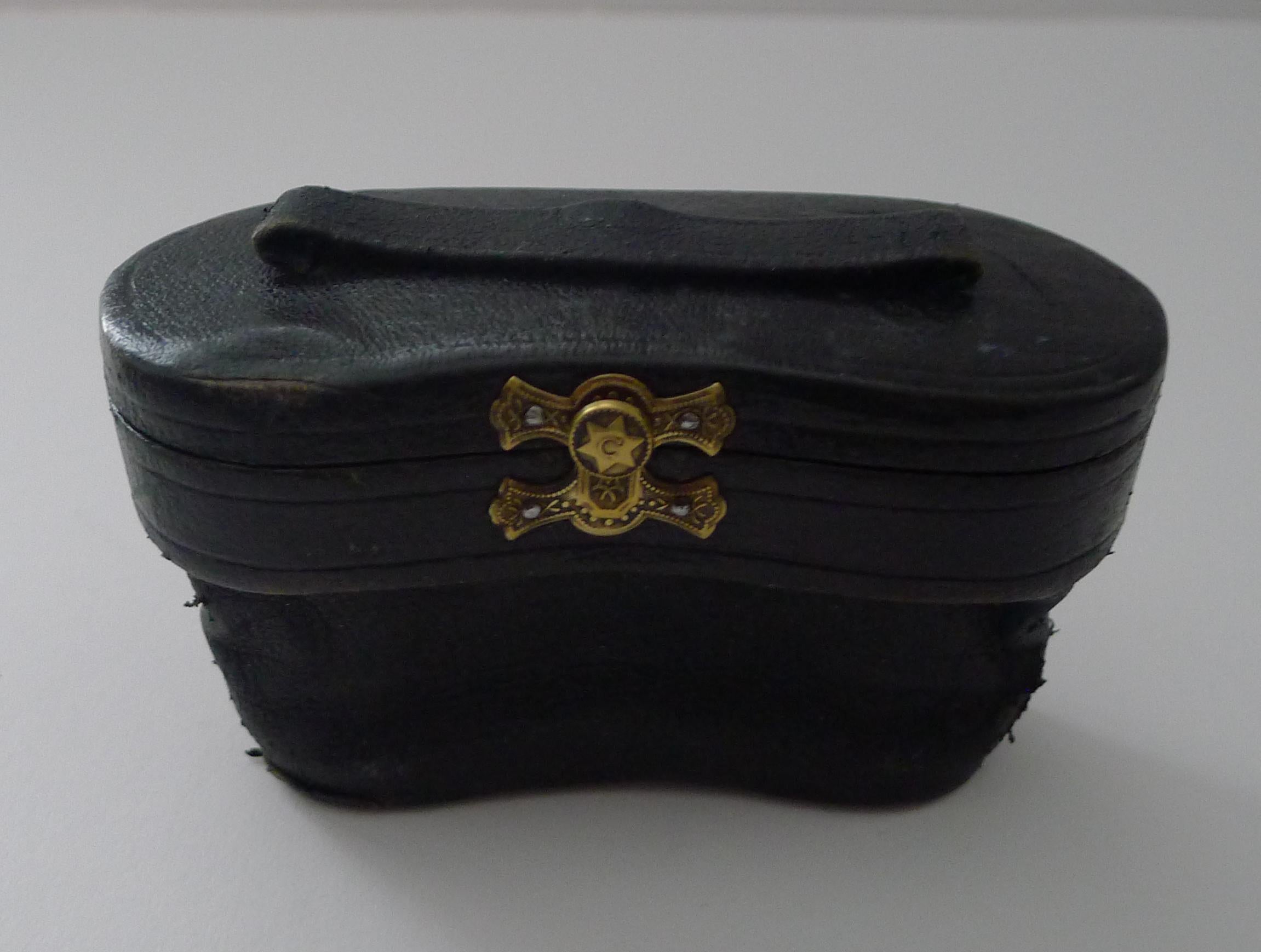 Français Paire de lunettes d'opéra françaises c.I.C. c.1910 en vente