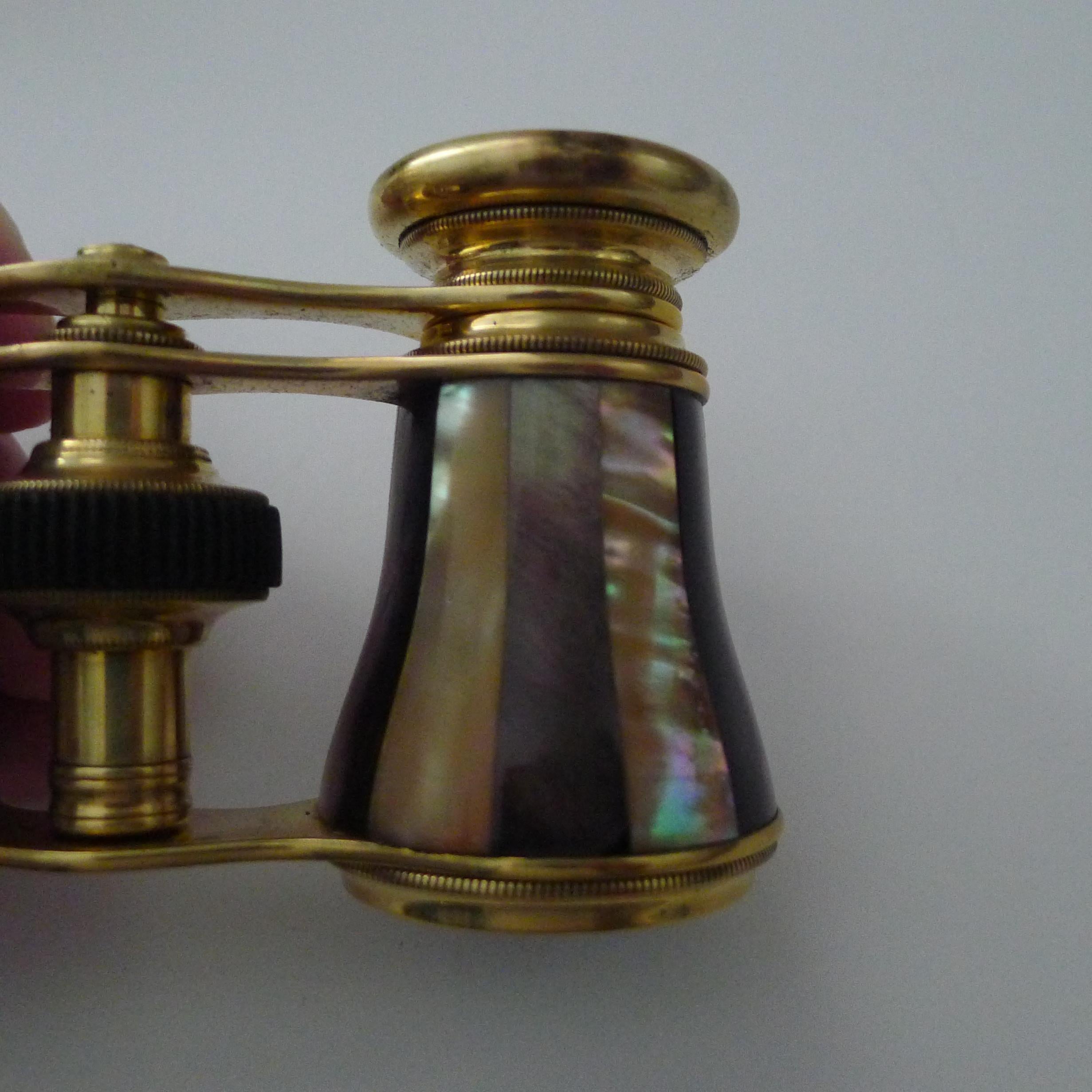 Paire de lunettes d'opéra françaises c.I.C. c.1910 en vente 3