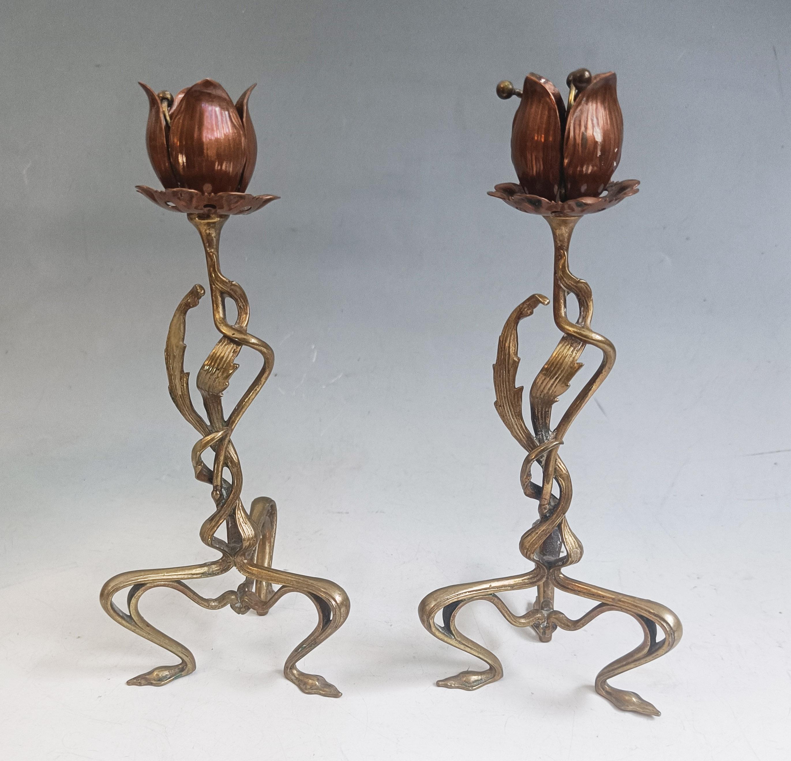 Francese Coppia di raffinati portacandele in stile Art Nouveau francese del 1900 ca. in vendita