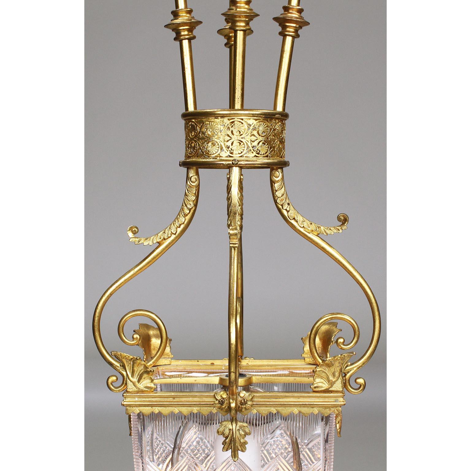 Fine Pair of Belle Époque Neoclassical Style Gilt-Metal and Cut-Glass Lanterns In Excellent Condition For Sale In Los Angeles, CA