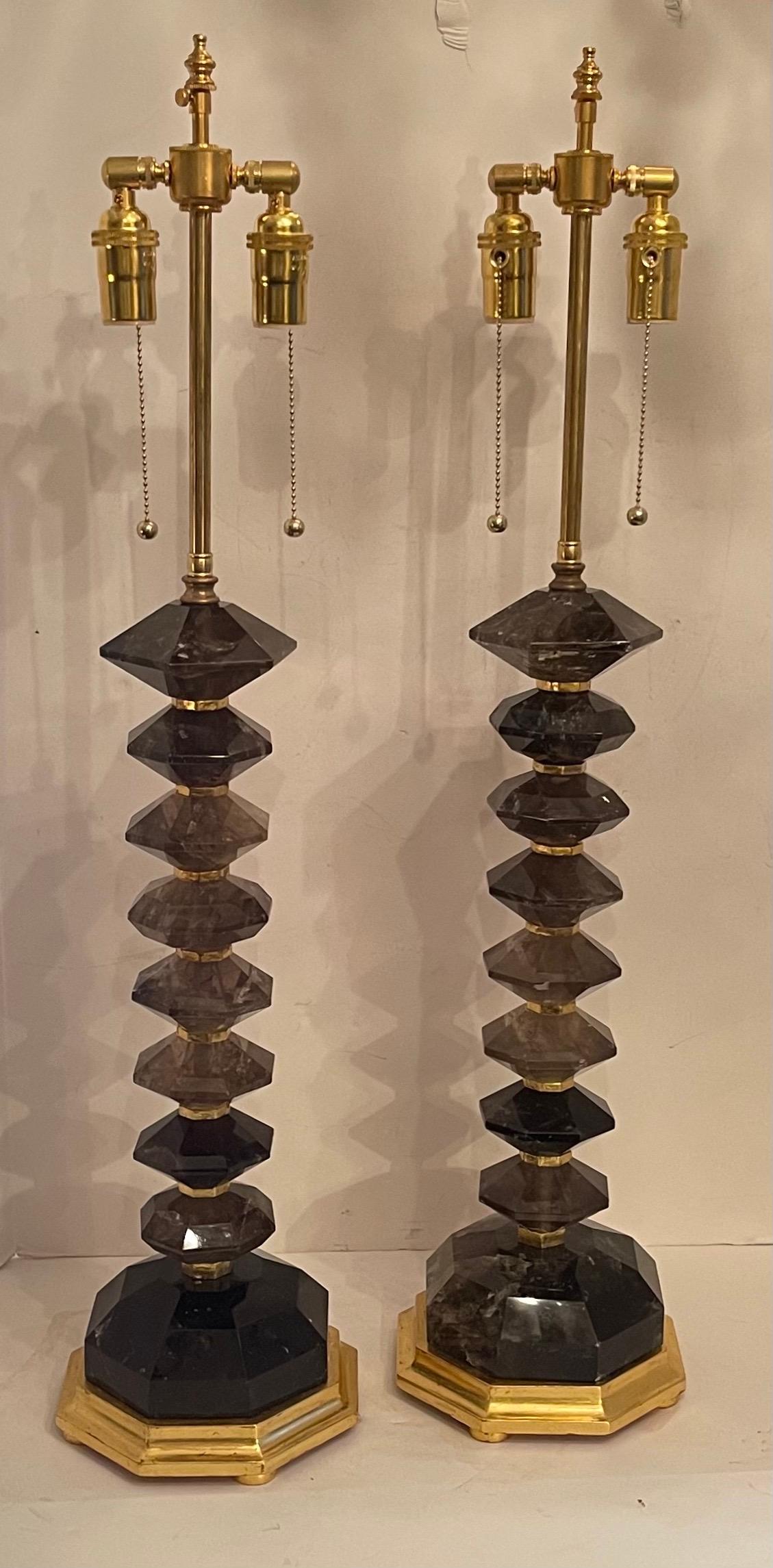 Fine Pair Mid-Century Modern Tea Rock Crystal Smoke Quartz Gilt Bagues Lamps For Sale 2