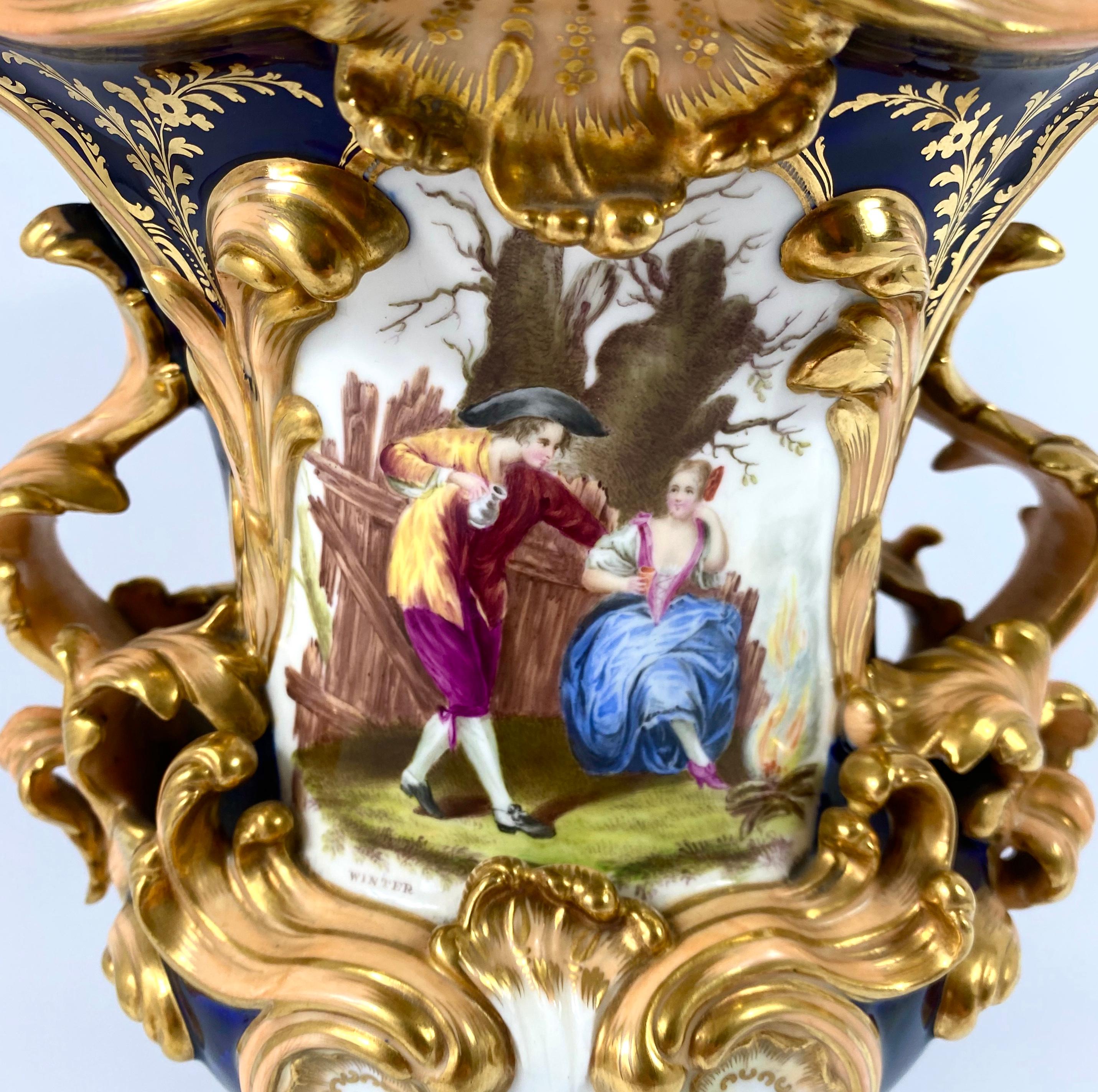 Georgien Paire de vases et couvercles en porcelaine de Minton, Quatre Saisons, vers 1830.