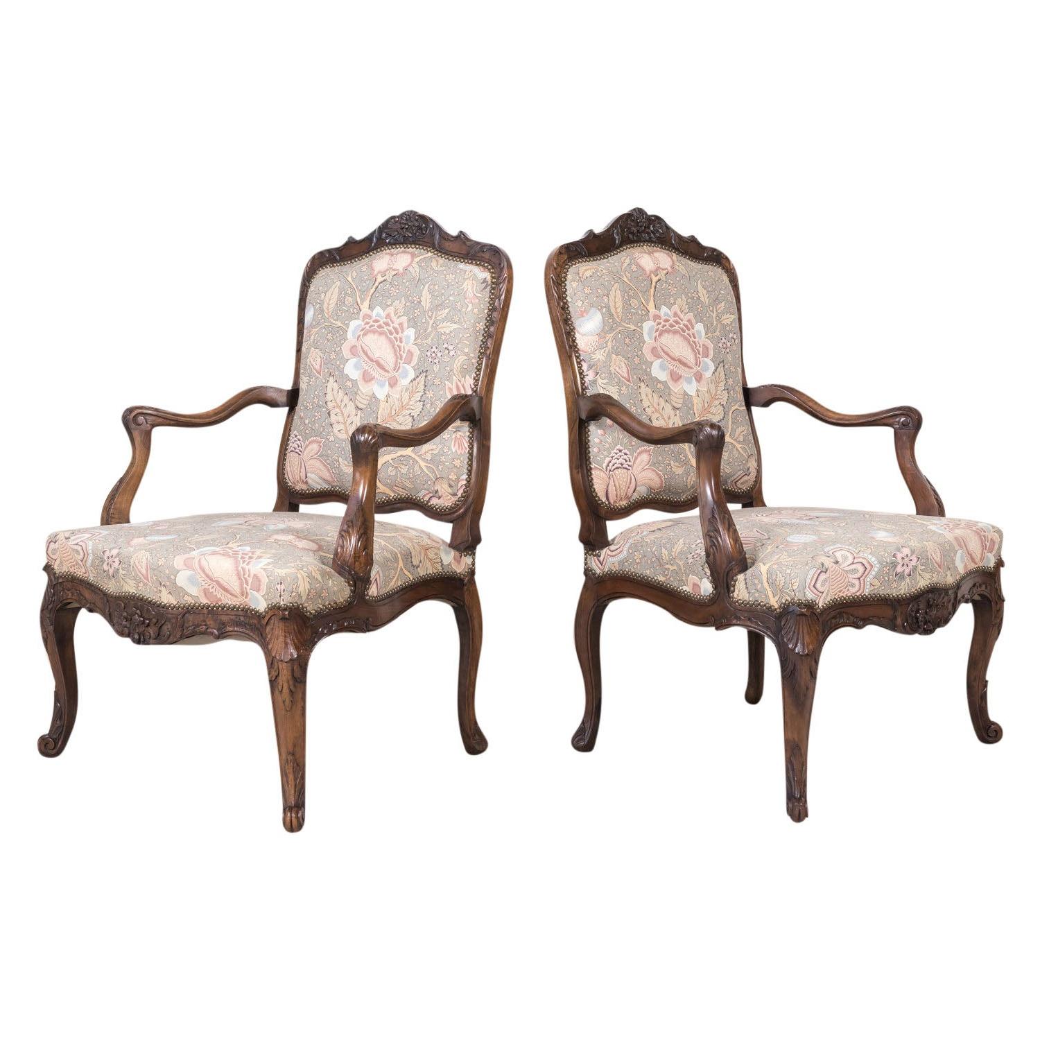 Fine Pair of 18th Century French Louis XV Period Carved Walnut Fauteuils
