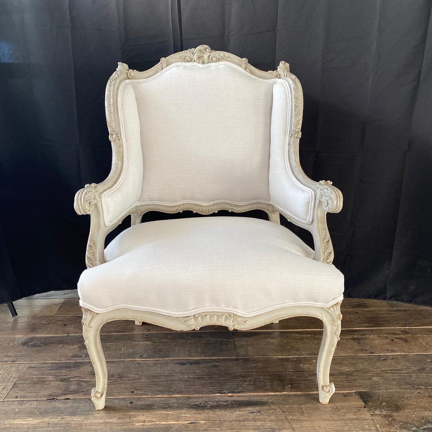Fine Pair of 19th Century French Louis XV Carved Armchairs Wingchairs  In Good Condition For Sale In Hopewell, NJ