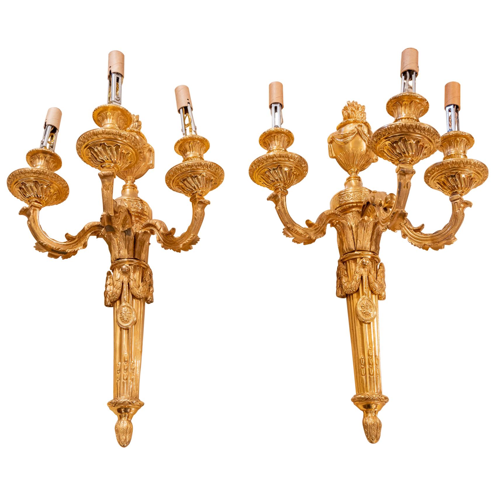 Fine Pair of 19th Century French Louis XVI Gilt Bronze Sconces For Sale