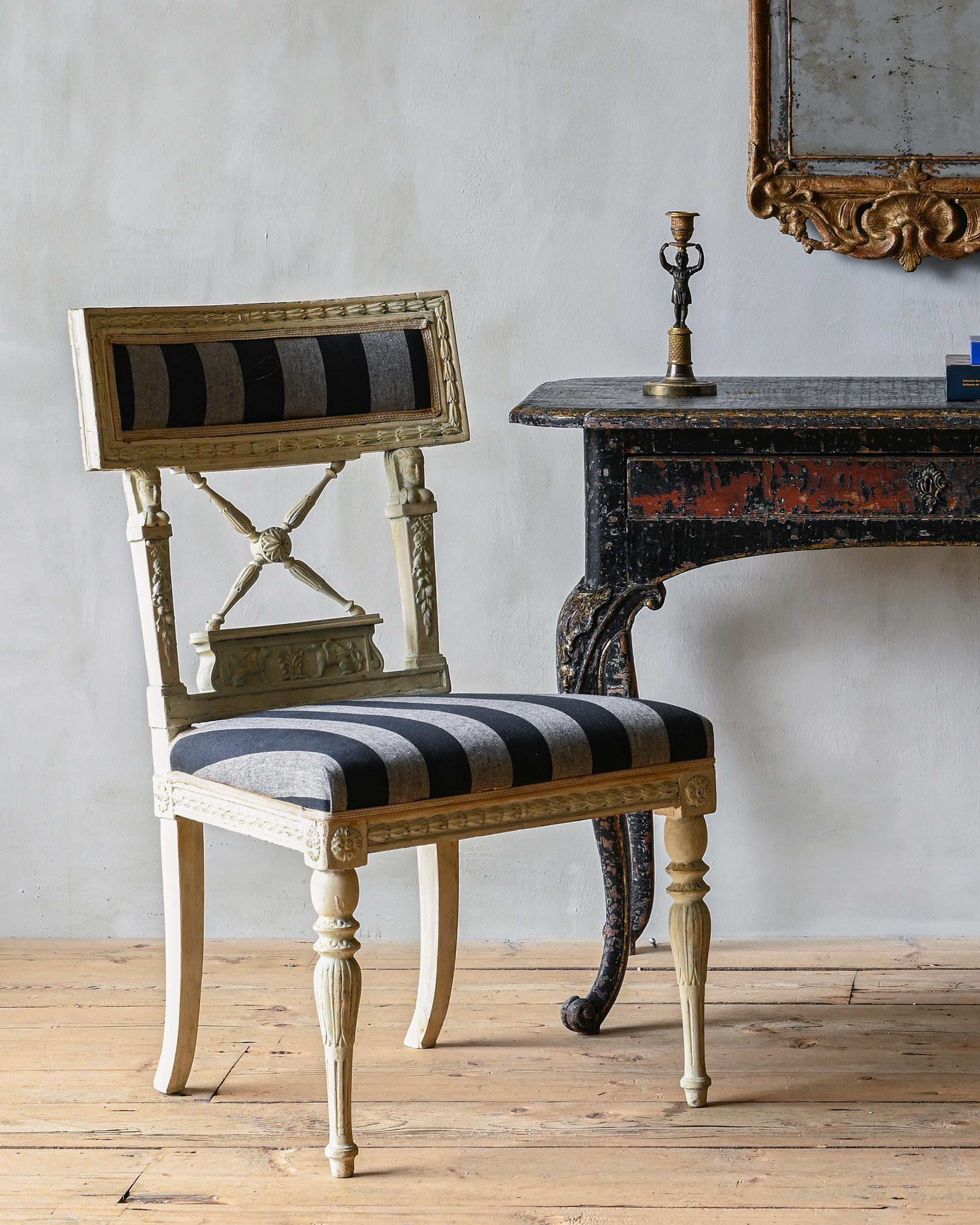 Swedish Fine Pair of 19th Century Gustavian Chairs