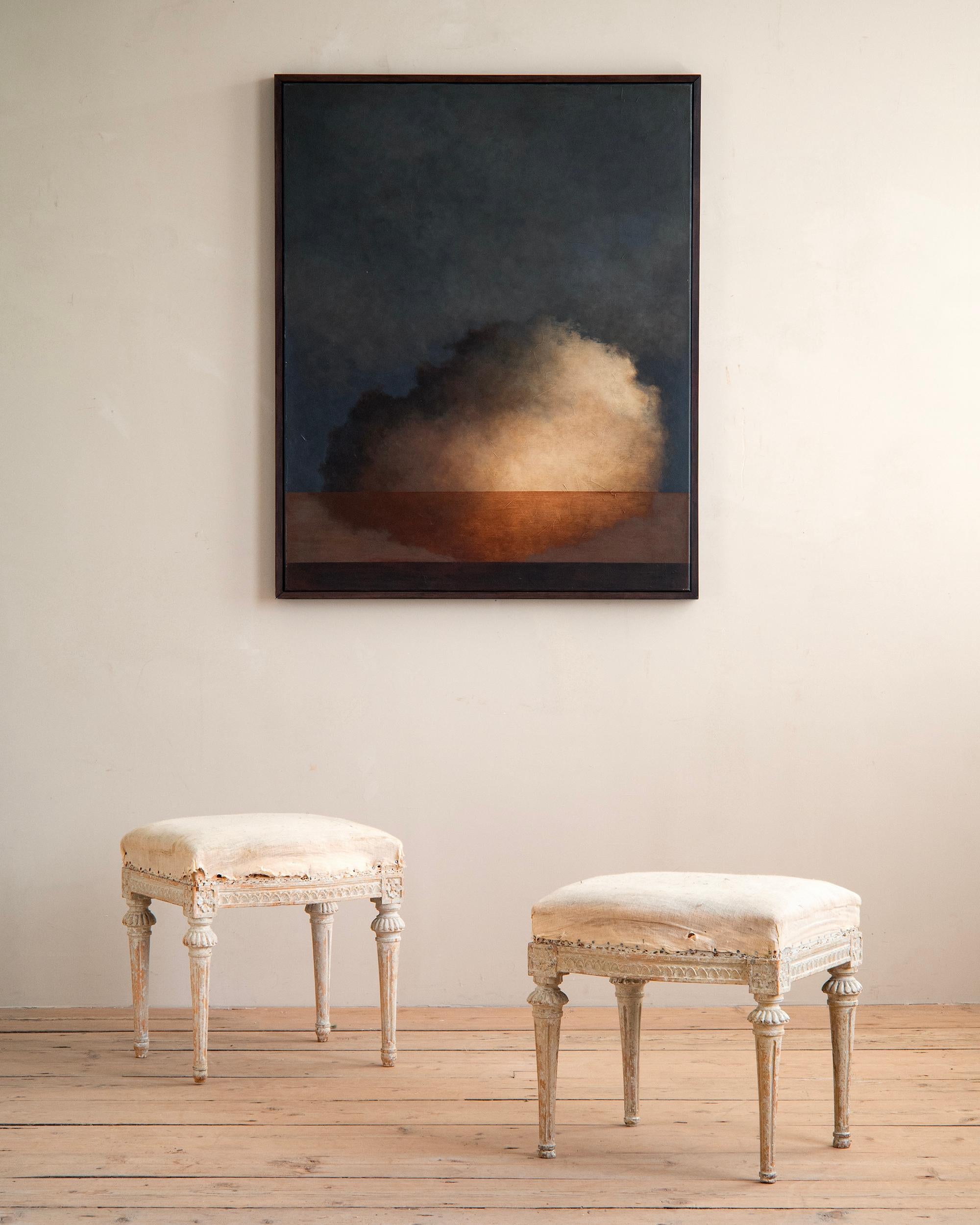 Fino par de taburetes gustavianos de principios del siglo XIX en su estado original. Hacia 1800 Suecia. 

