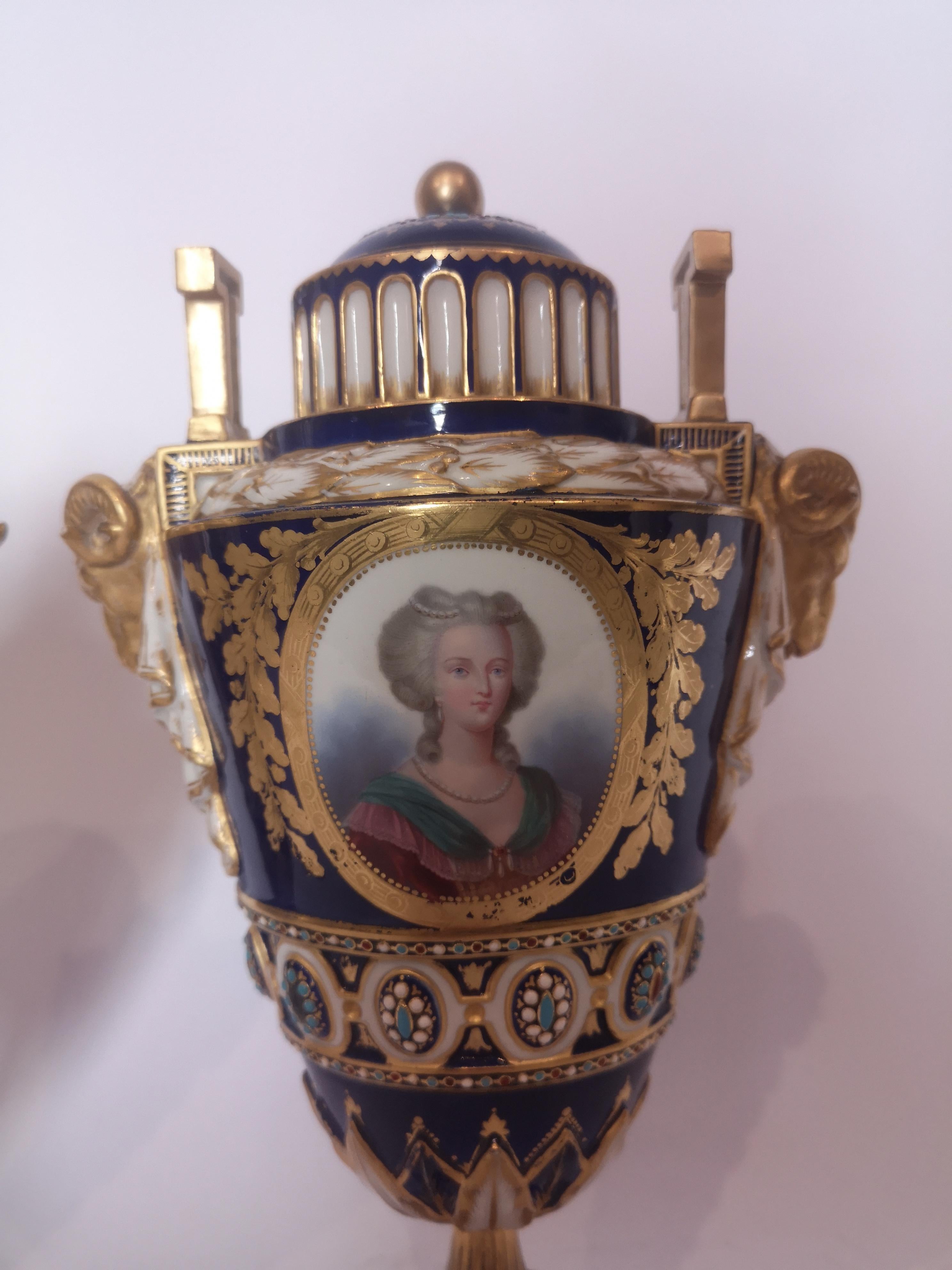 French Fine Pair of 19th Century Sevres Vases Marie Antoinette Louis XVI For Sale