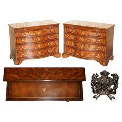 FINE PAIR D'ALTHHORP SPENCER HOUSE FLAmed HARDWOOD SERPENTINE CHEST OF DRAWERs
