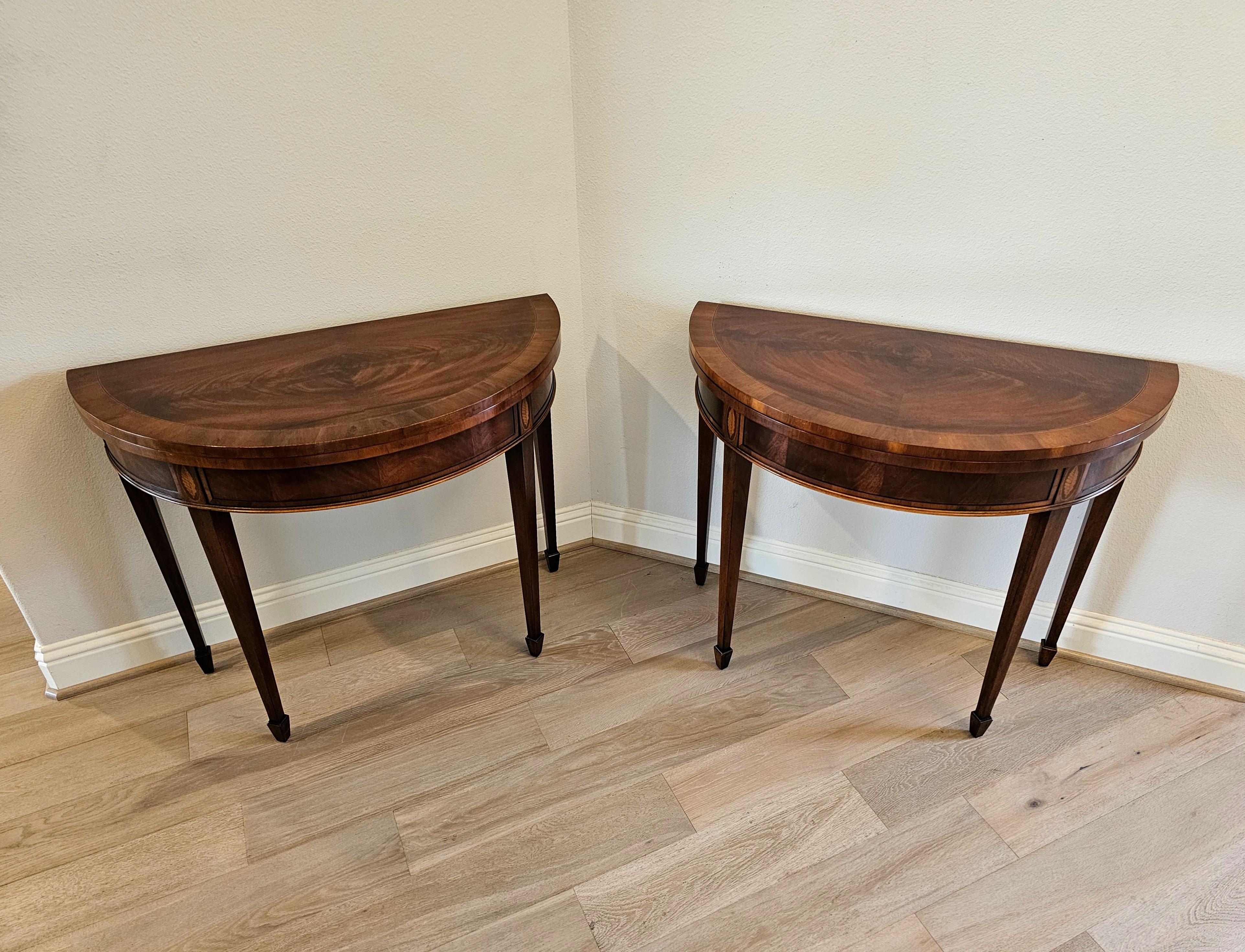 Fine Pair of American Hekman Signed Flame Mahogany Flip-top Consoles Table 14