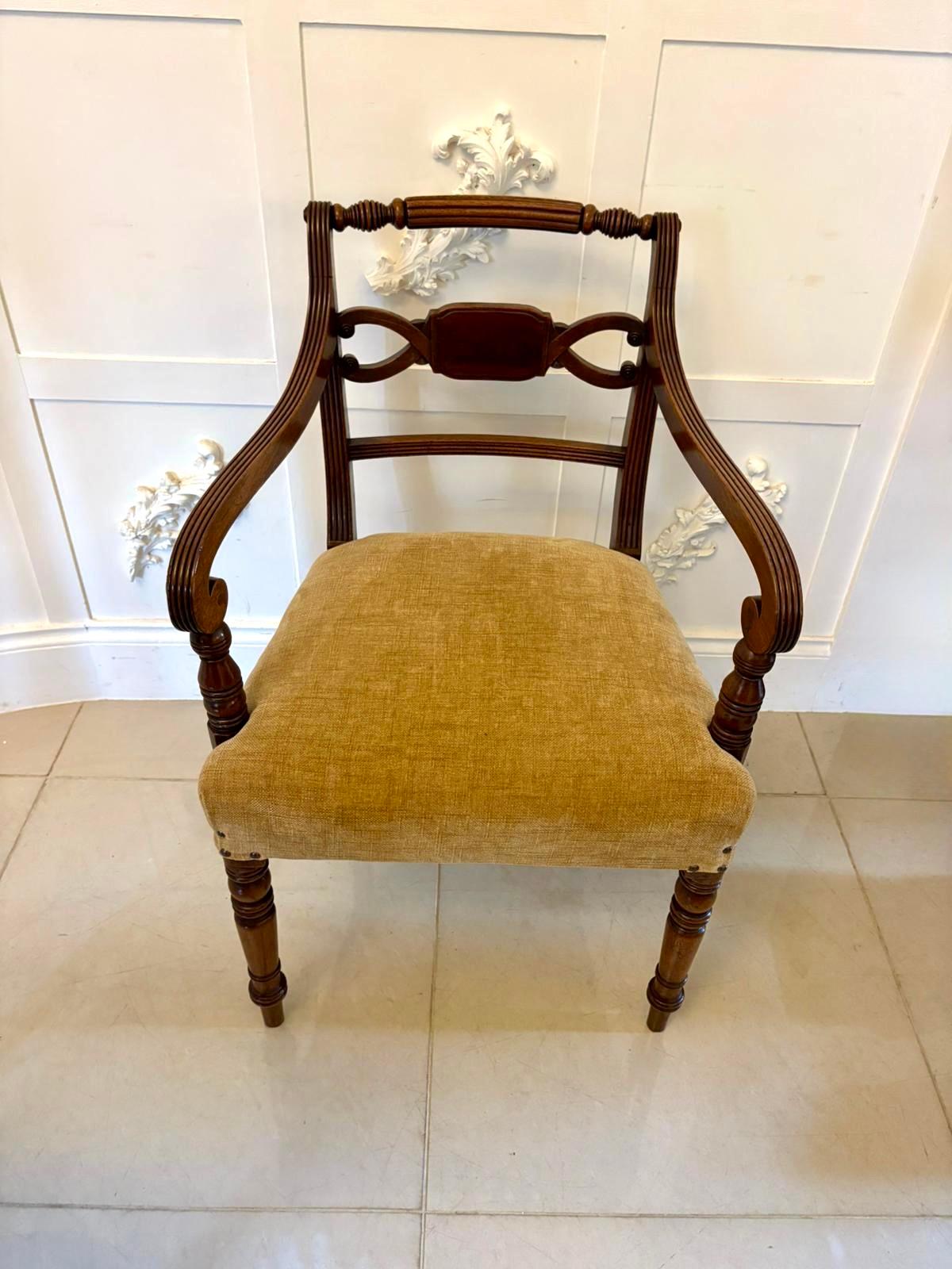 Paire de chaises de bureau/carver antiques en acajou de qualité George III en vente 6