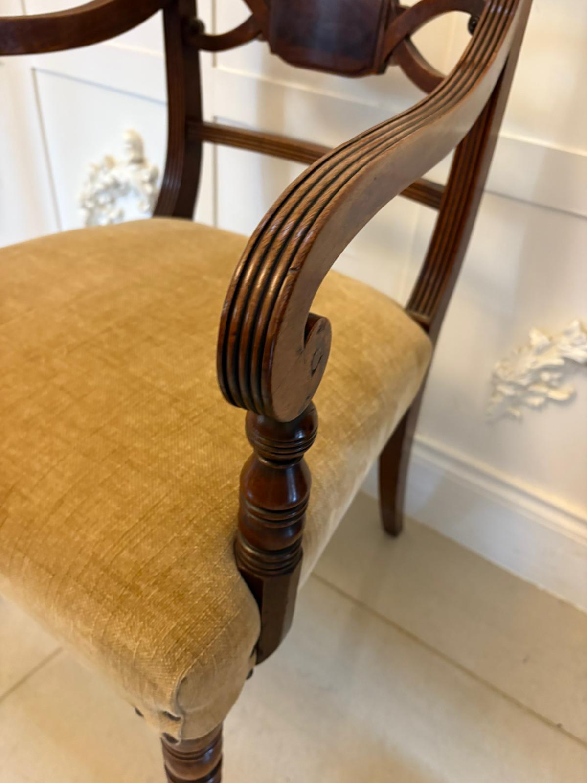 Paire de chaises de bureau/carver antiques en acajou de qualité George III en vente 1
