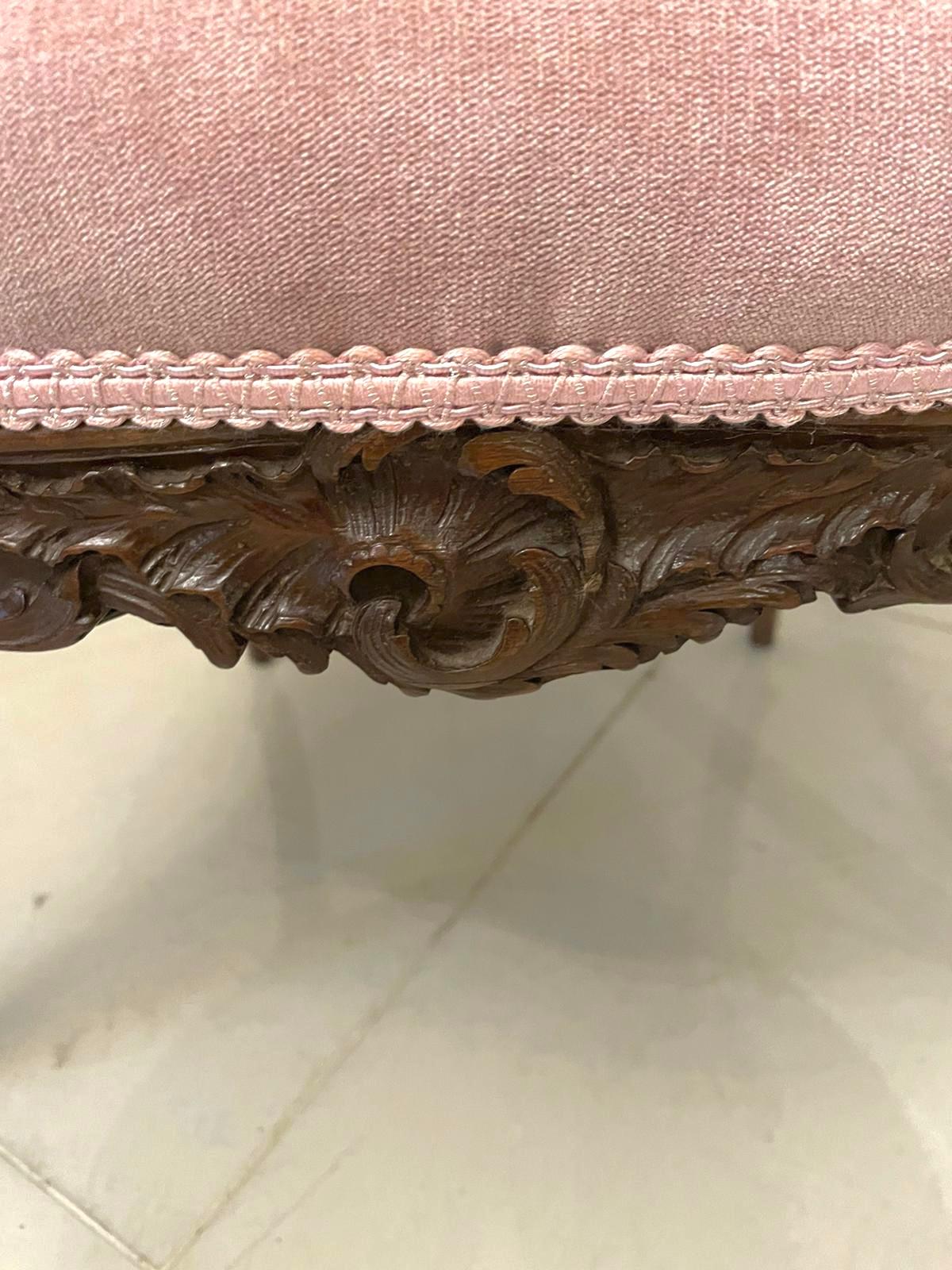 Fine Pair of Antique Louis XV French Quality Carved Walnut Armchairs 8