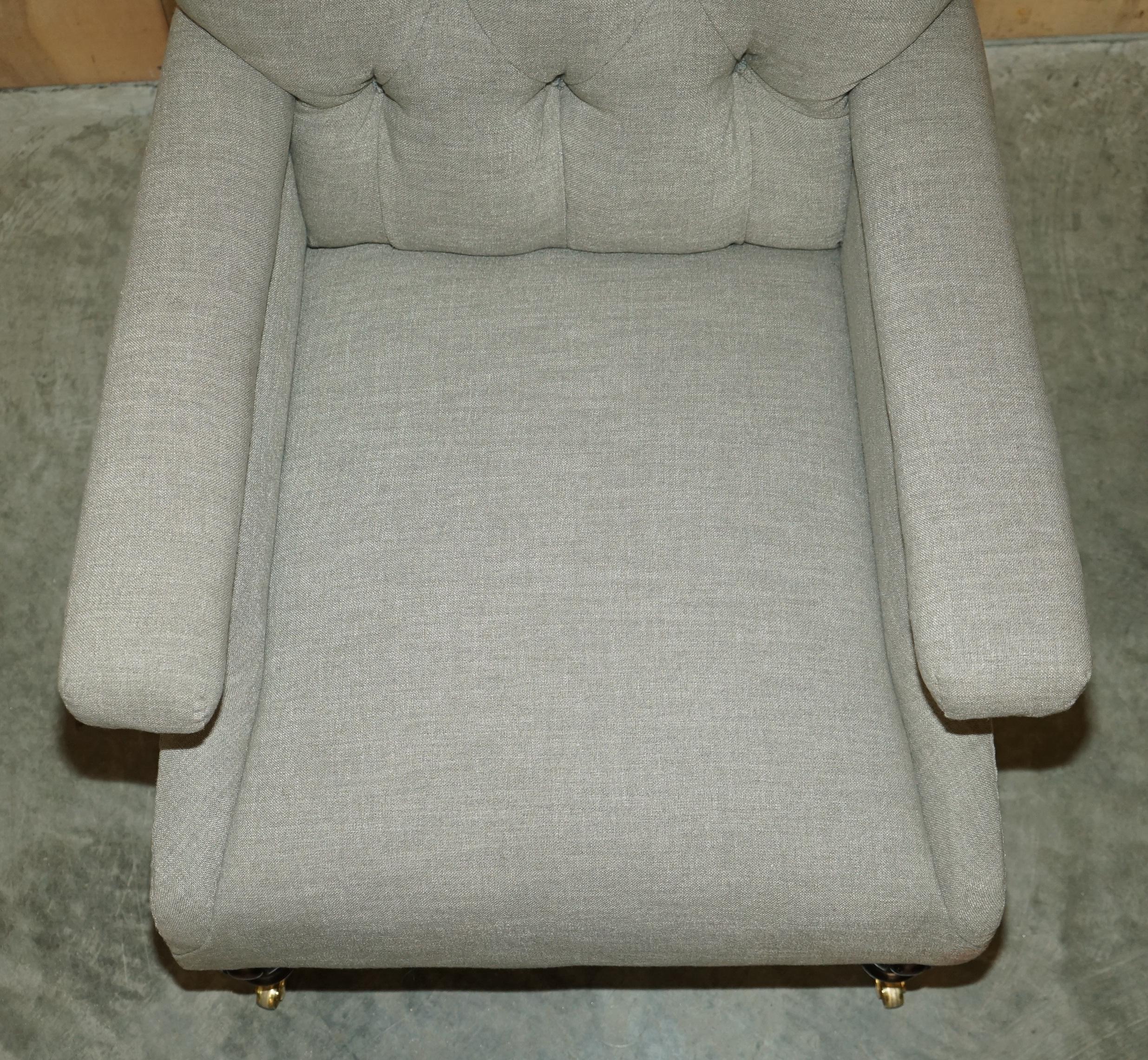 Paire de fauteuils anciens originaux William Morris & Co, estampillés Édimbourg en vente 7