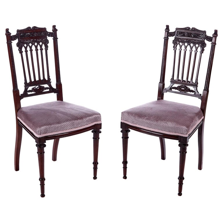 Fine Pair of Antique Victorian Carved Mahogany Side Chairs For Sale at 1stDibs