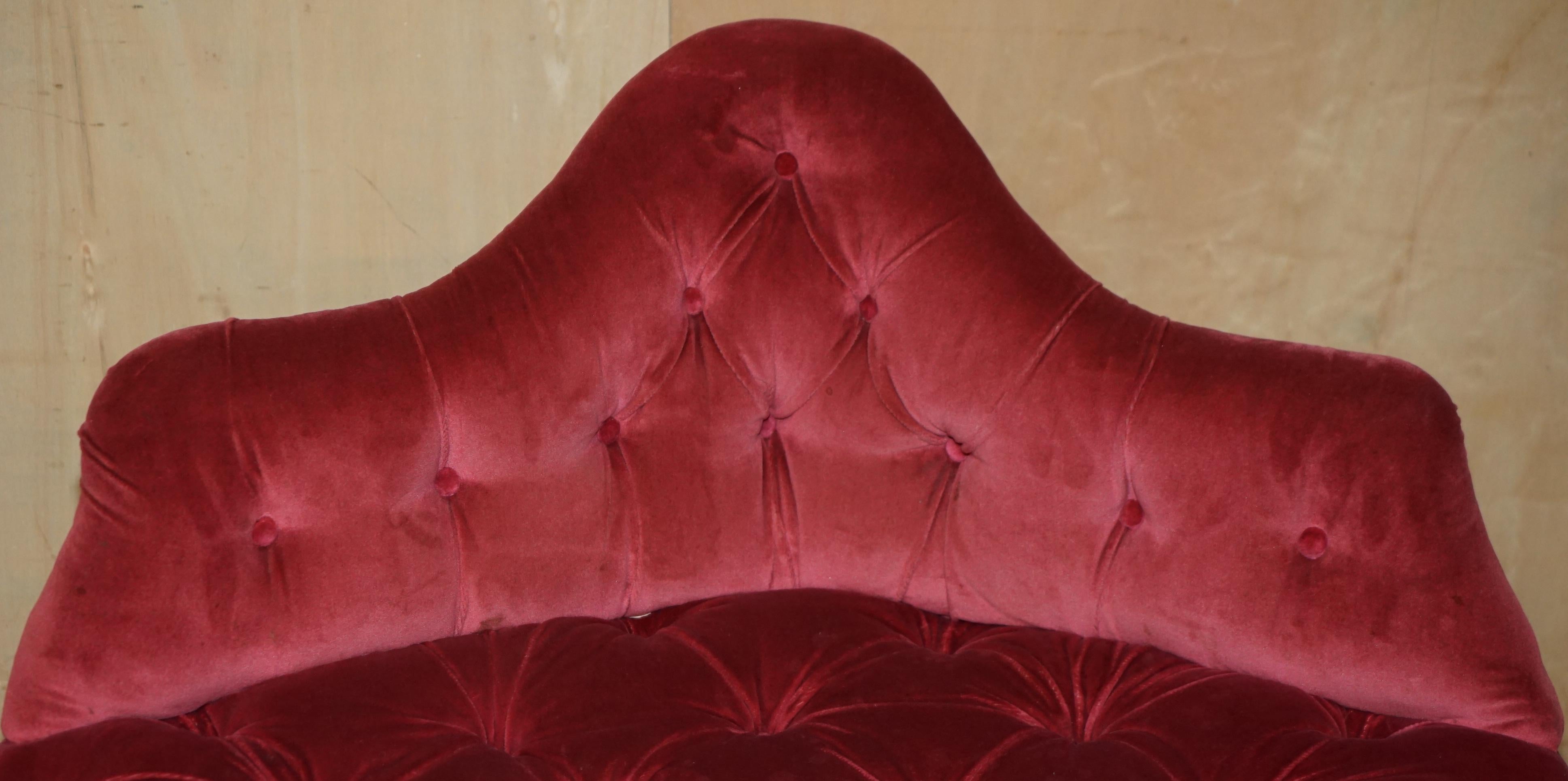 Anglais INE paire de chaises de conversation anciennes victoriennes CHESTERFIELD TUFTED WINDOW en vente
