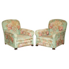 FINE PAIR OF ANTIQUE VICTORIAN MAPLE & CO HOWARD ENGLISH COUNTRY HOUSE ARMCHAIRs
