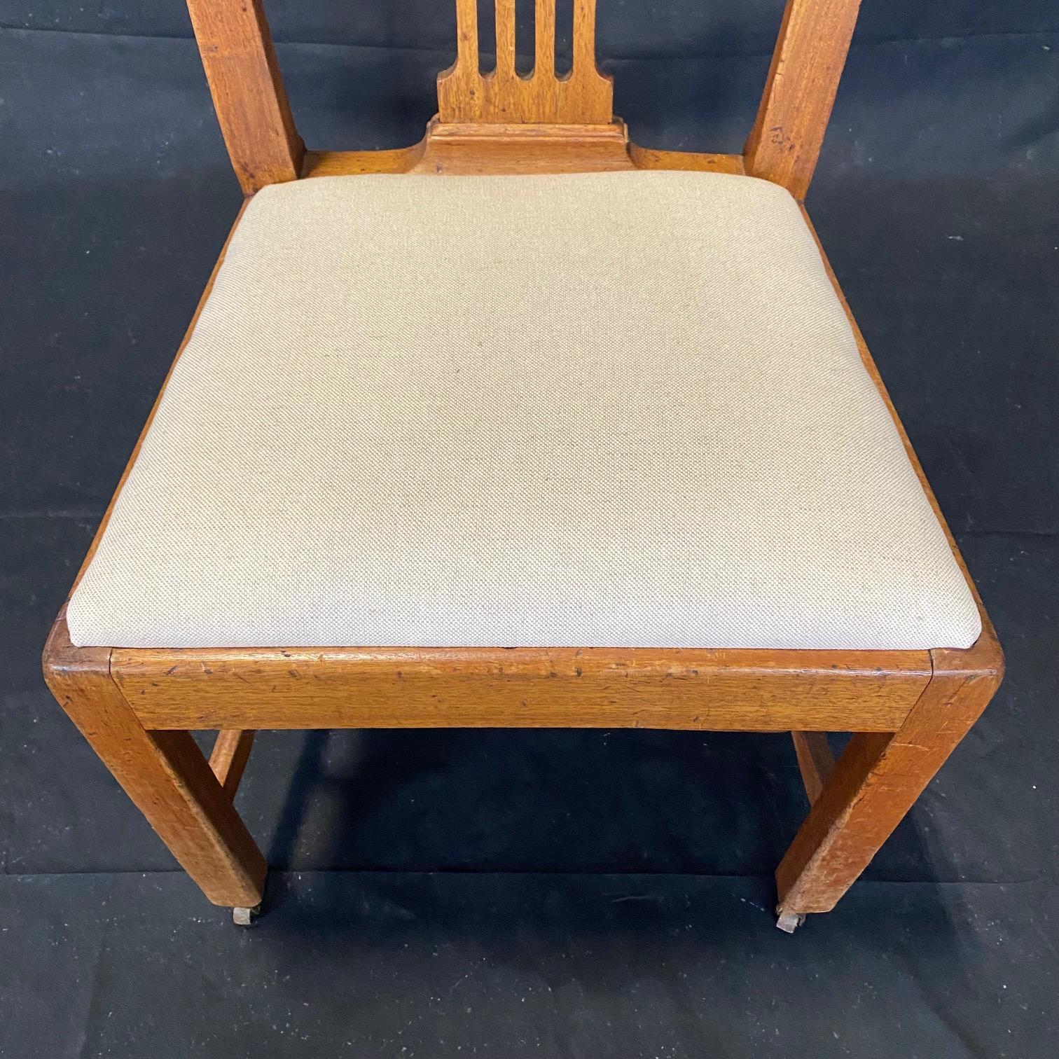 English Fine Pair of British Georgian Style Dining or Side Chairs  For Sale