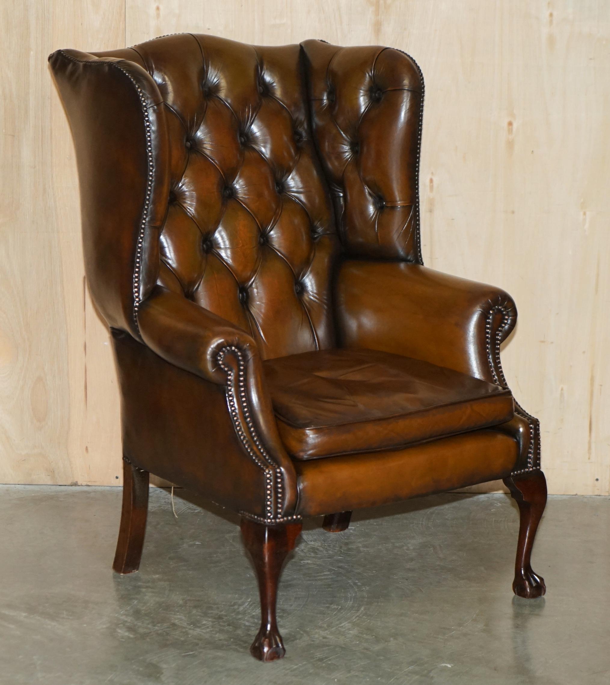 Chesterfield FINE PAIR OF CHESTERFIELD CHESTNUT BROWN LEATHER WINGBACK ARMCHAIRS & FOOTSTOOLs For Sale