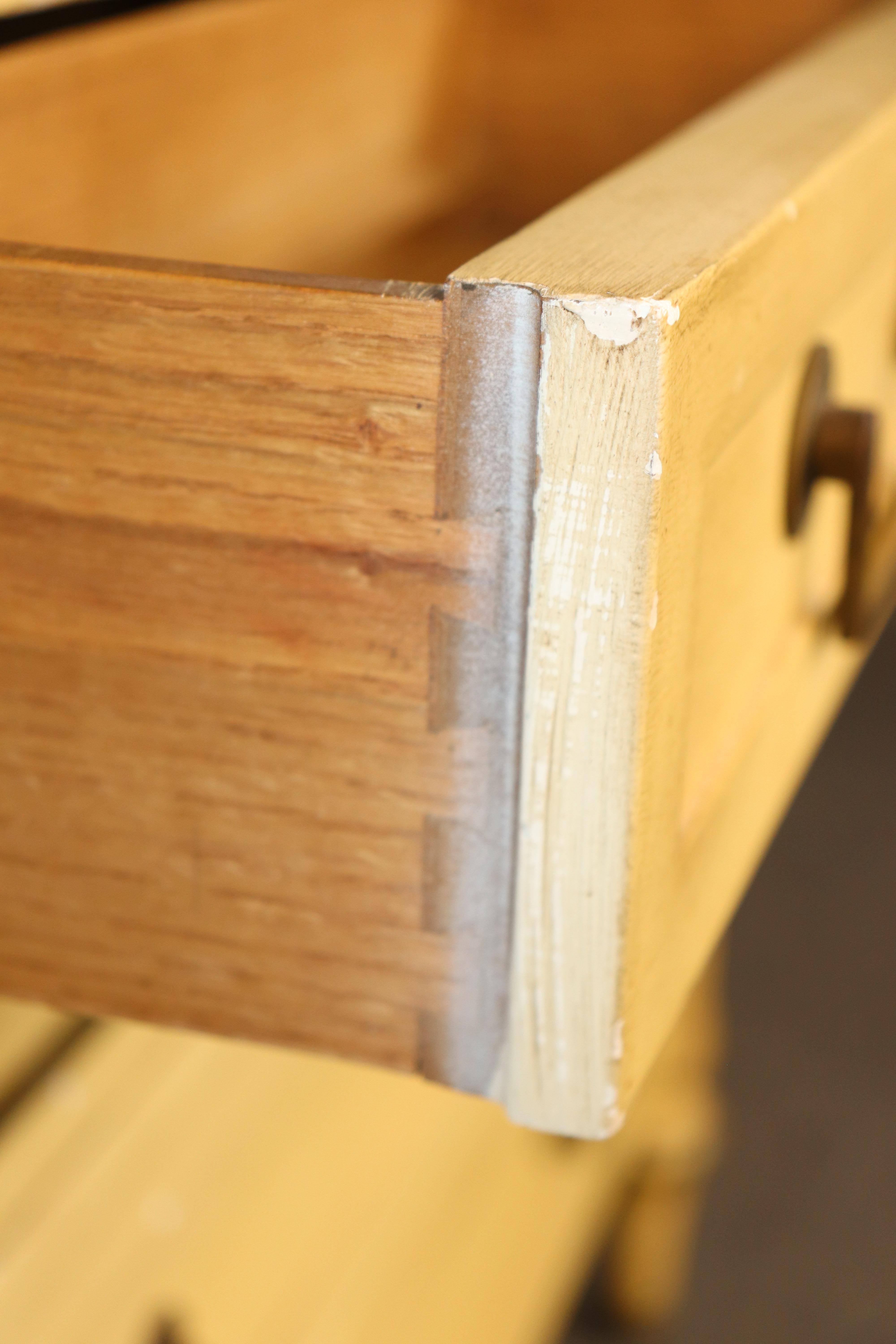 Fine Pair of Creme Painted French Directoire Style Commodes For Sale 6