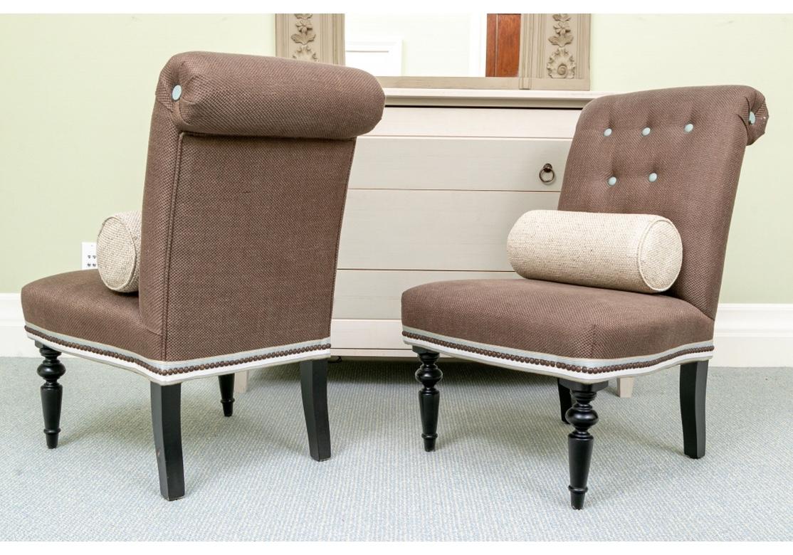 Mid-Century Modern Paire de fauteuils pantoufles français sur mesure en vente