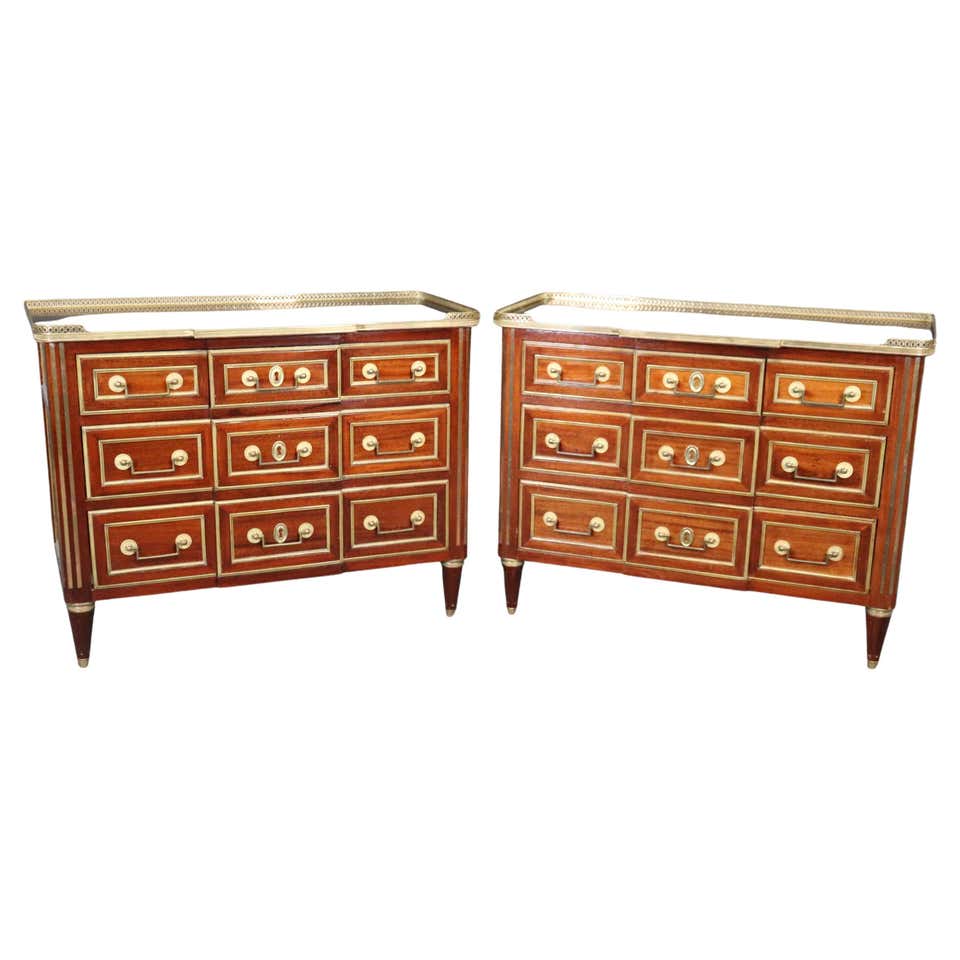 Pair of Custom Made Commodes For Sale at 1stDibs