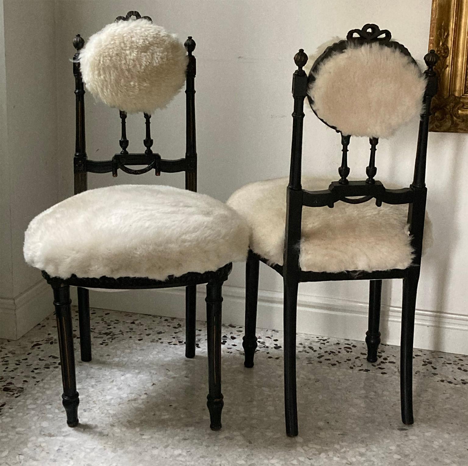 Fine Pair of Decorative Black Chairs with White Pure Wool , Sicily Italy 1920’s For Sale 3