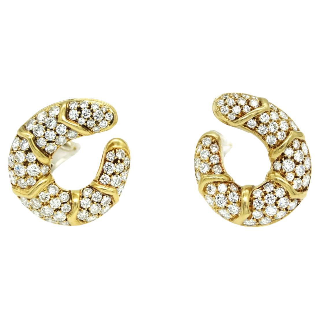Fine Pair of Diamond and Gold Earrings For Sale