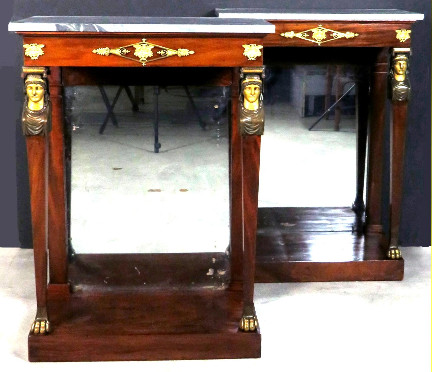 French Fine Pair of Diminutive Empire Period Mahogany Console / Pier Tables, Circa 1820 For Sale
