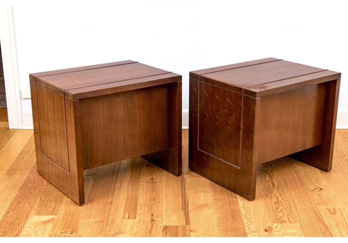 Magnífico par de cajoneras de Bill Sofield para Baker Furniture siglo XX en venta