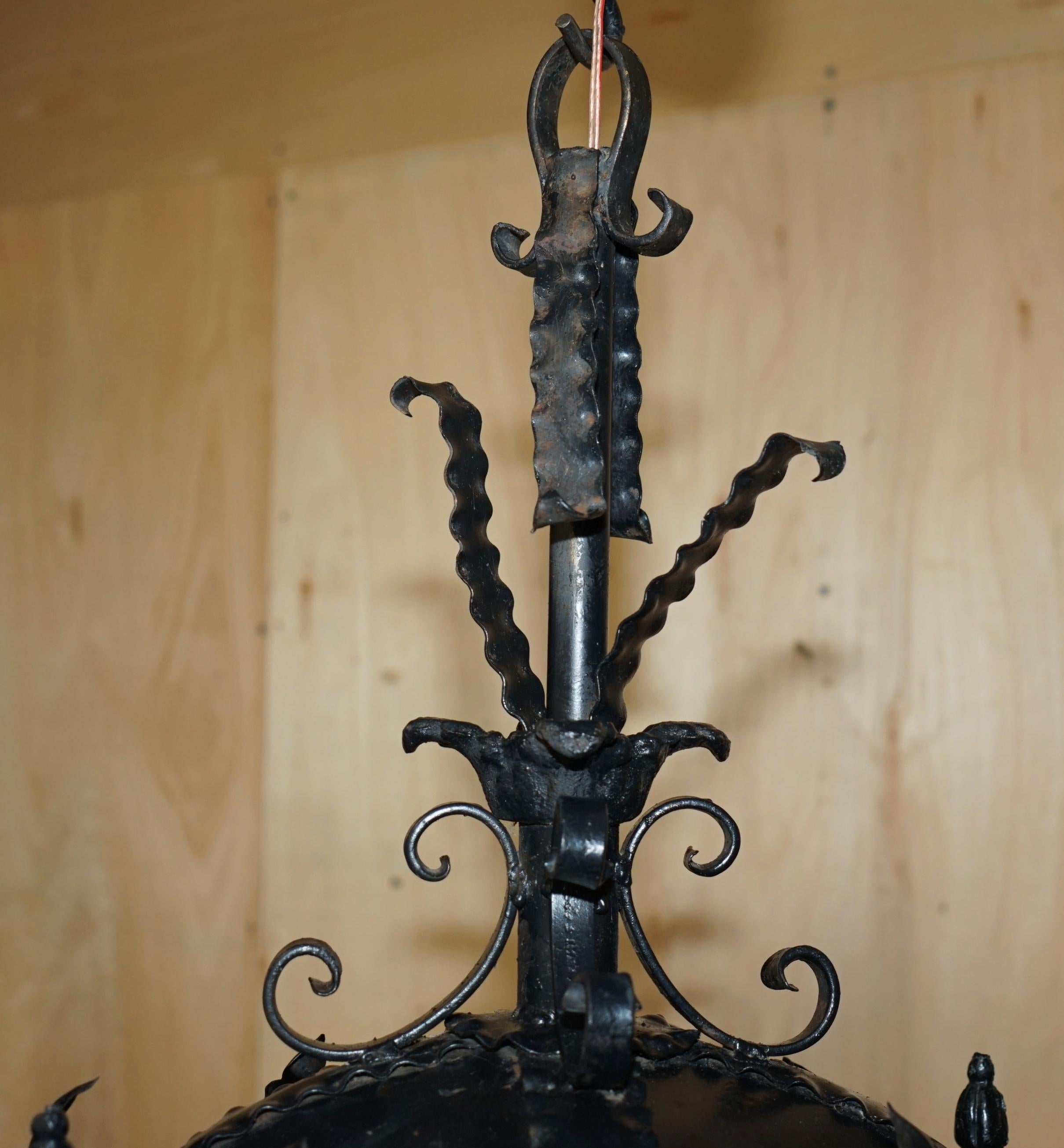 Hand-Crafted FINE PAIR OF EXTRA LARGE 20TH CENTURY FRENCH PARISIAN ART DECO HANGING LANTERNs For Sale
