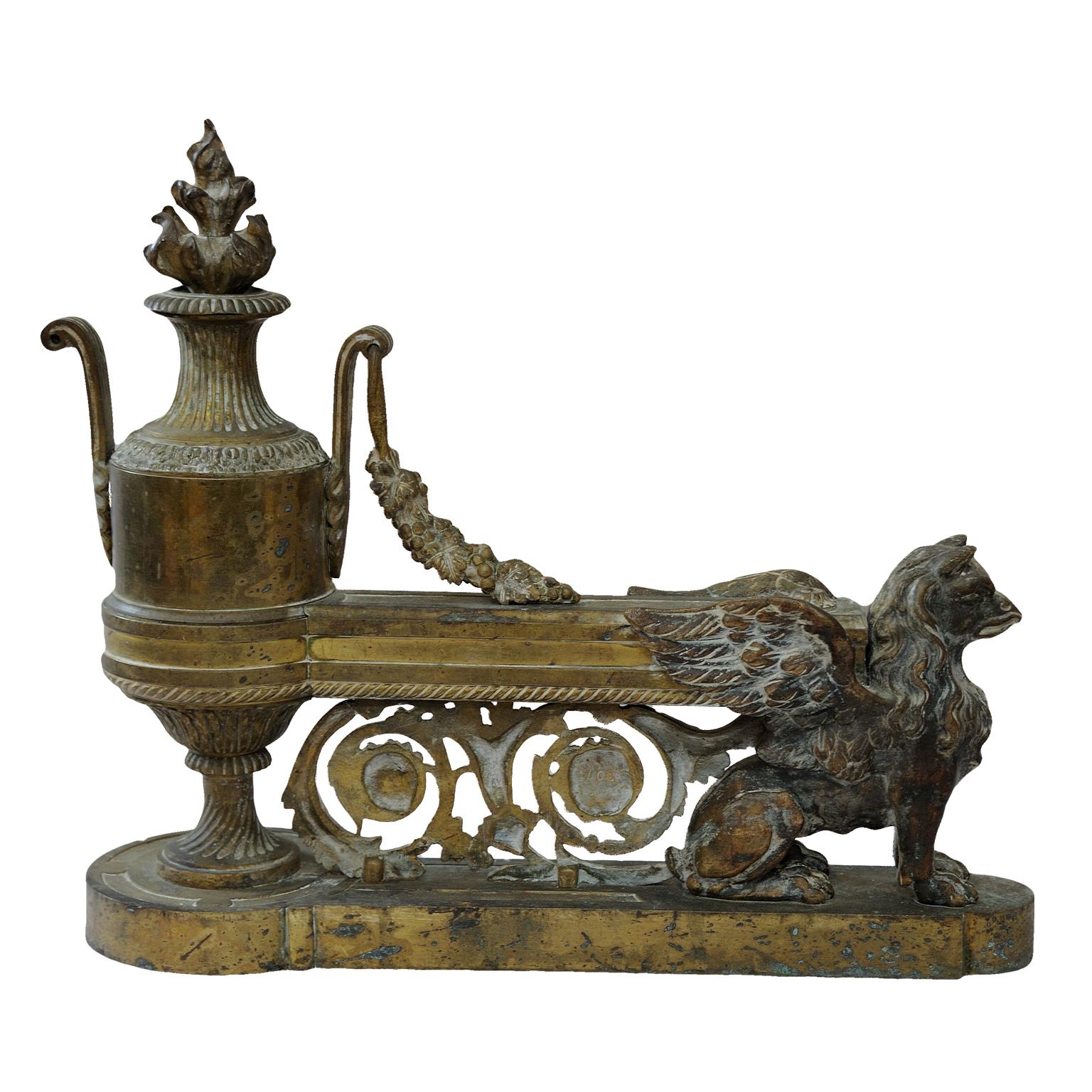 Fine Pair of French Louis XVI Gilt Brass Fire Dogs, circa 1795 In Good Condition For Sale In Tetbury, Gloucestershire