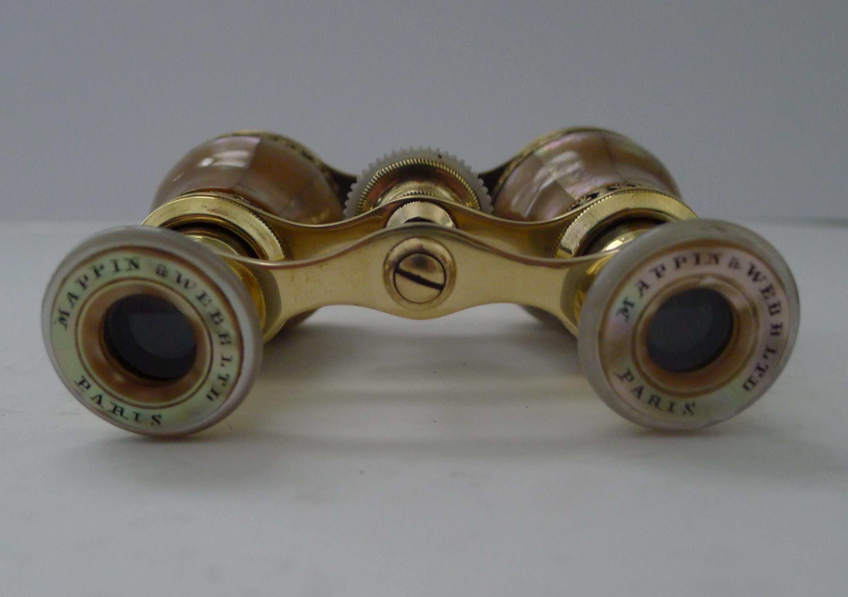 Fine Pair of French Opera Glasses, Mappin & Webb, Paris In Good Condition In Bath, GB