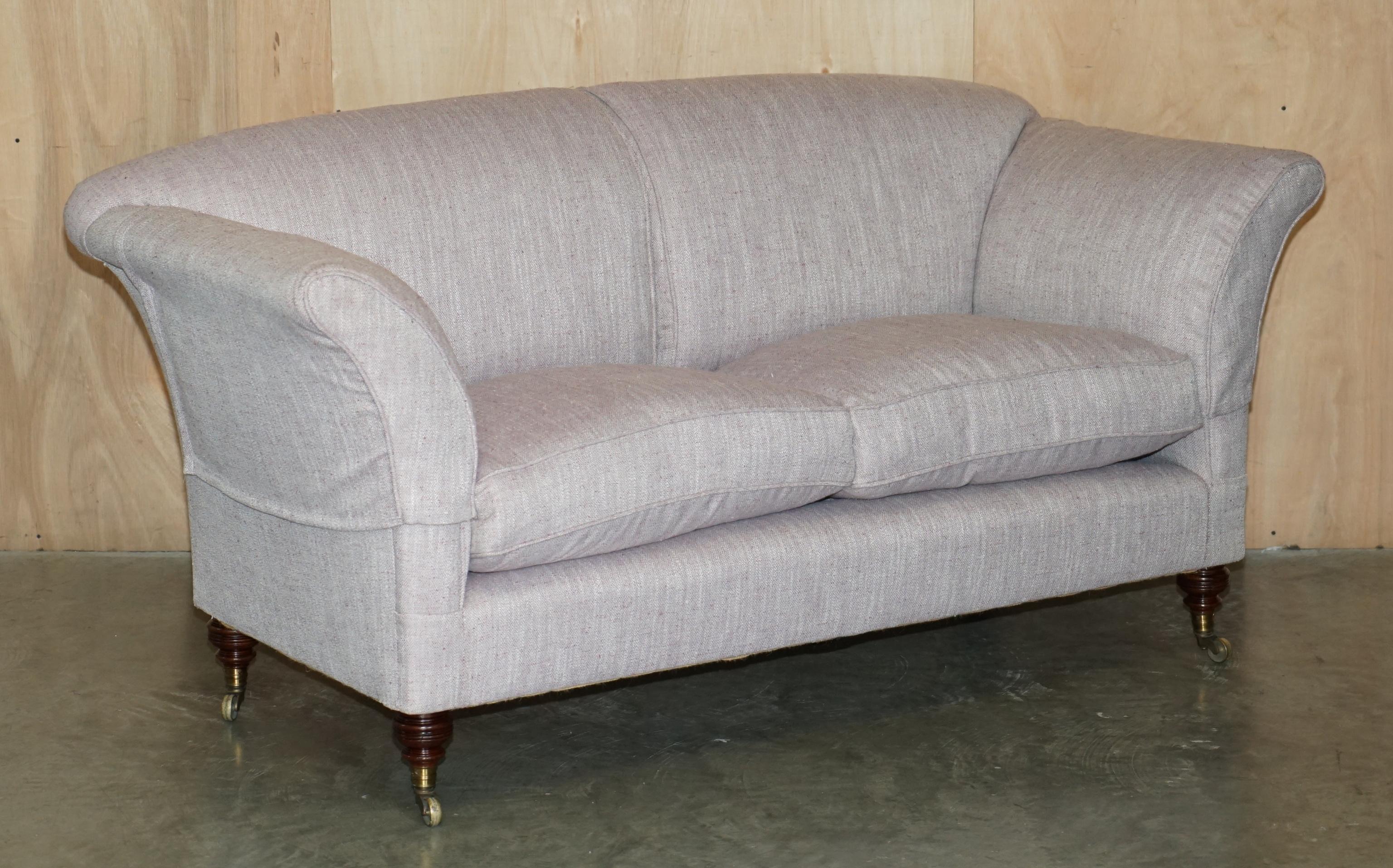 FINE PAIR OF FULLY RESTORED ANTIQUE HOWARD & SON'S ViCTORIAN PORTARLINGTON SOFAS For Sale 7