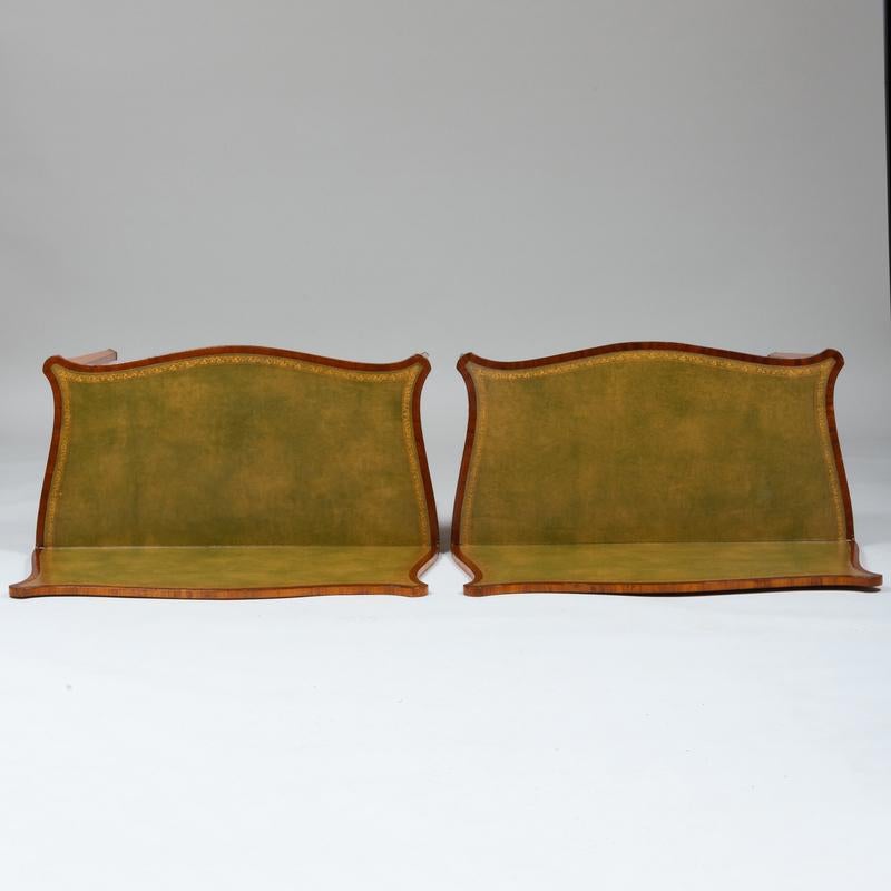 Anglais Paire de tables de jeu George 111 en bois de citronnier et marqueterie de tulipier en vente
