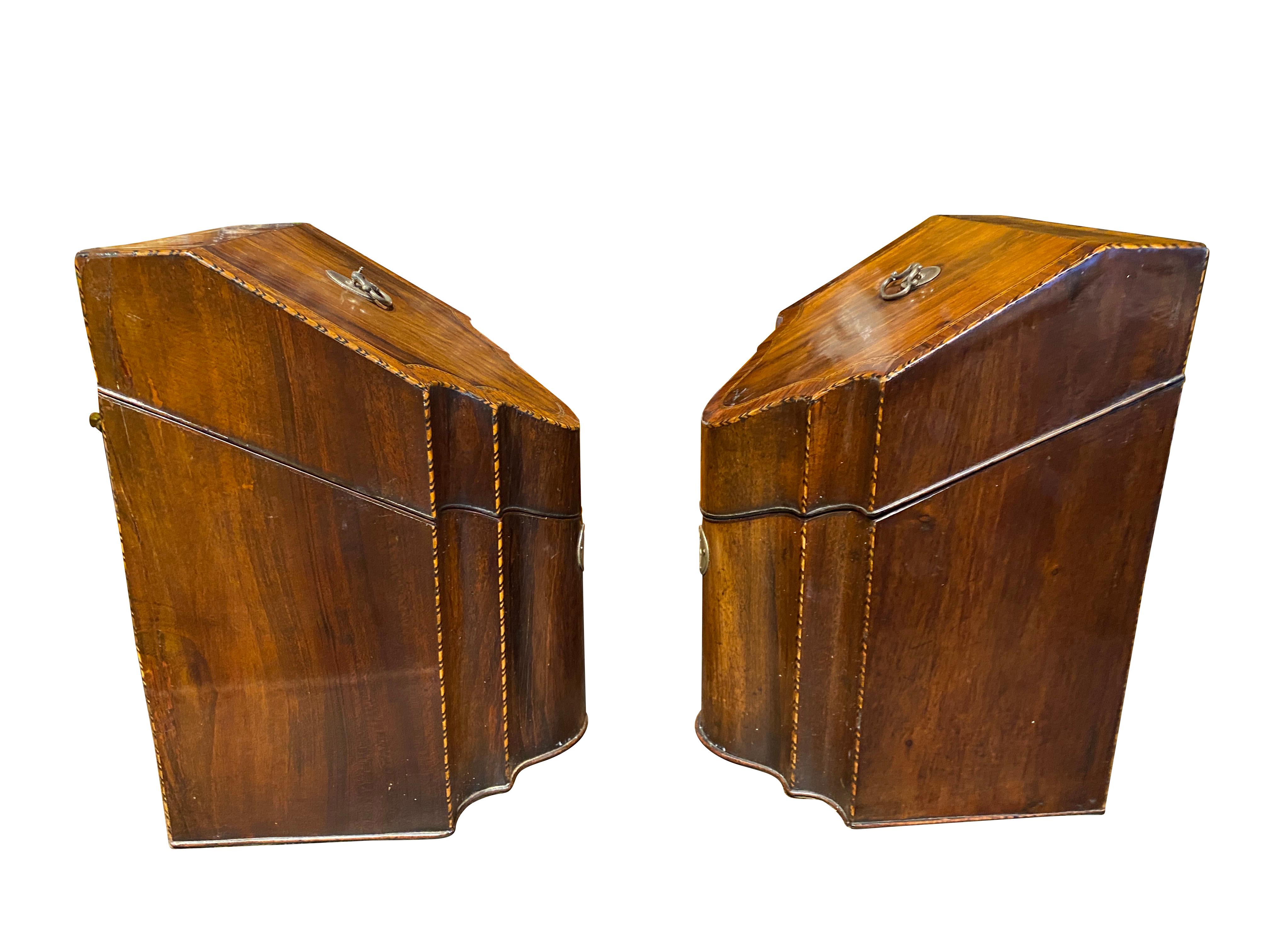 Fine Pair Of George III Mahogany And Crossbanded Cutlery Boxes In Good Condition In Essex, MA
