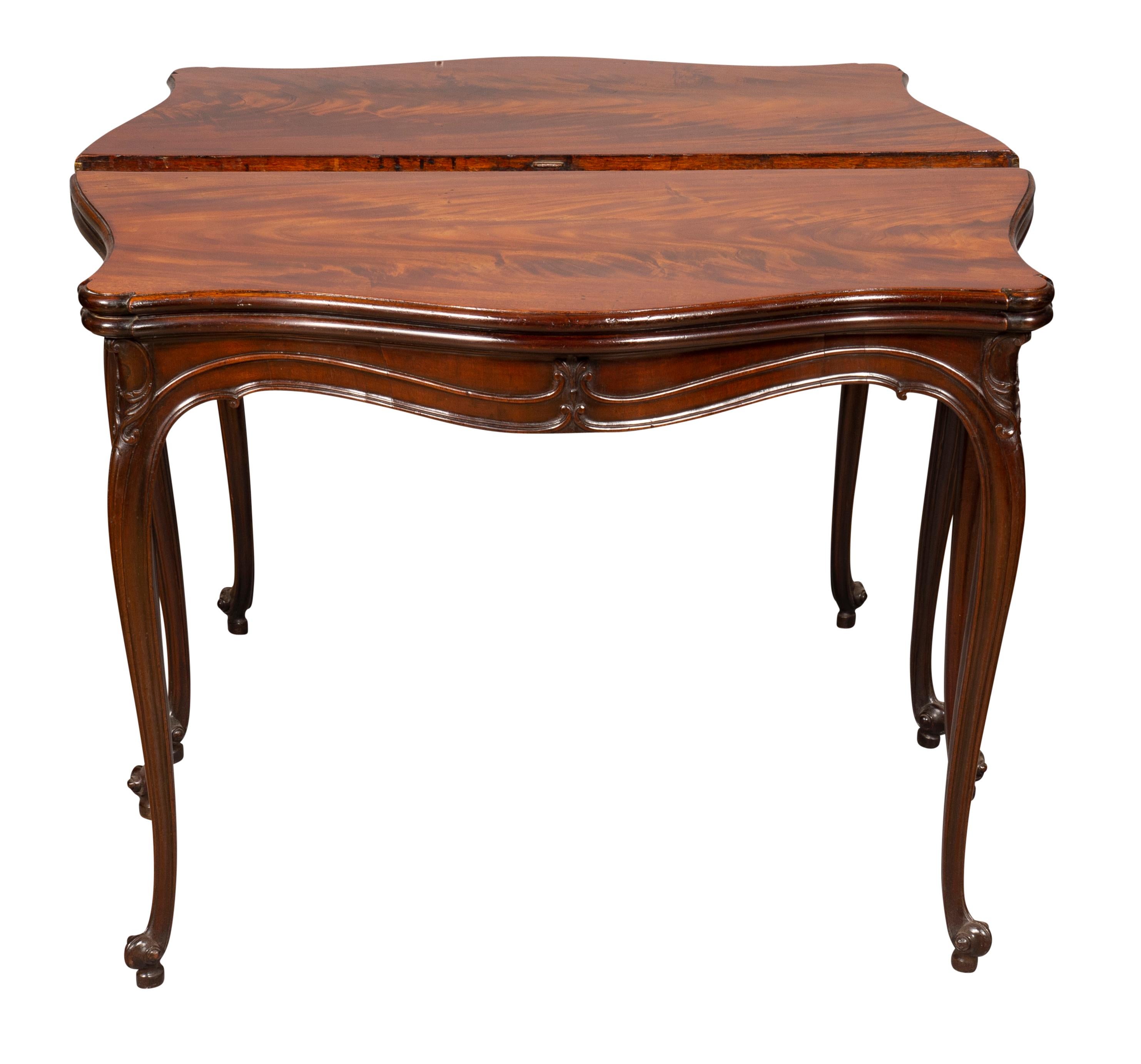 Fine Pair of George III Mahogany Games Tables In Good Condition For Sale In Essex, MA