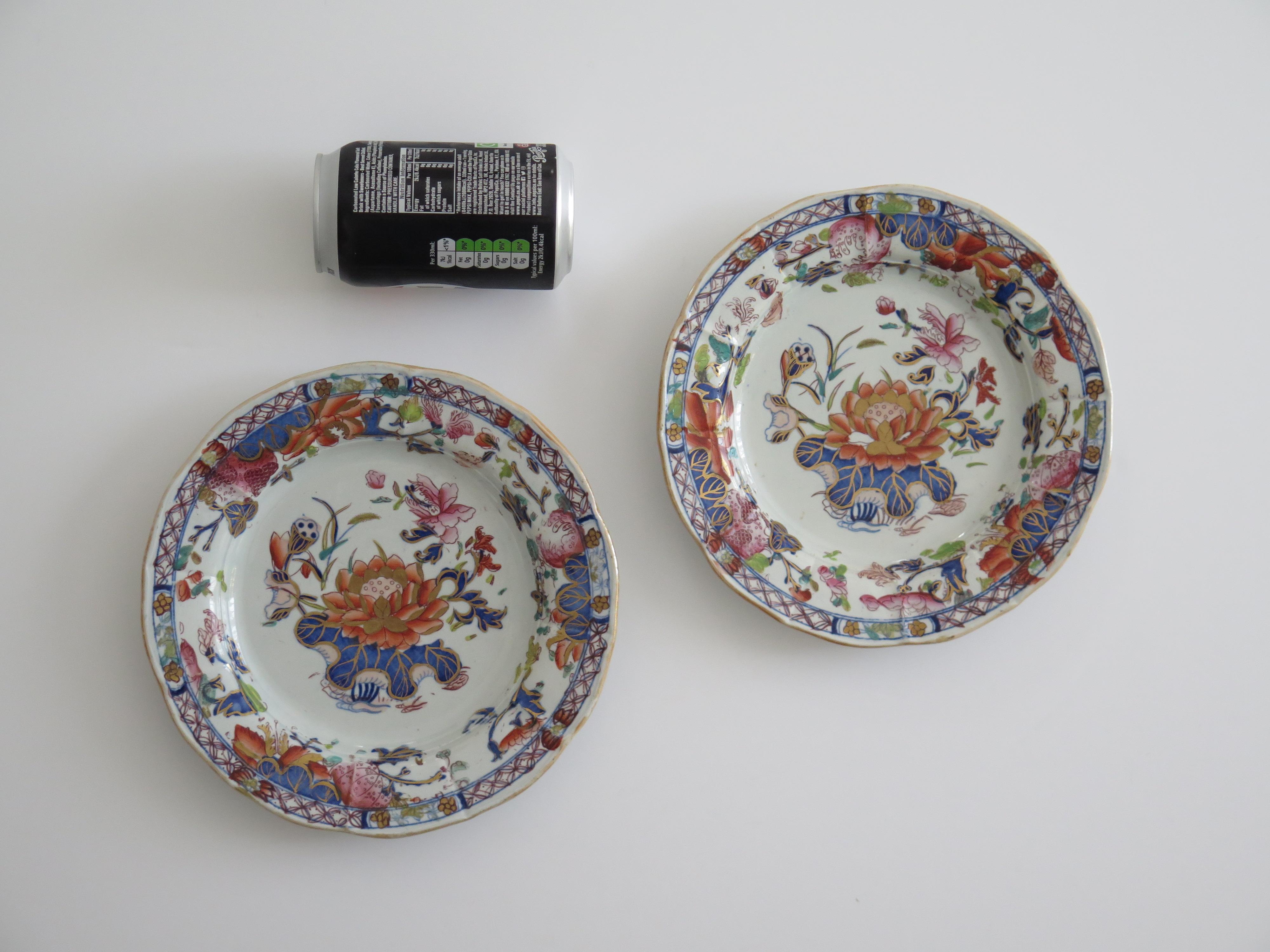 Bella COPPIA di piatti georgiani Mason's Ironstone con motivo a giglio d'acqua, circa 1818 in vendita 13