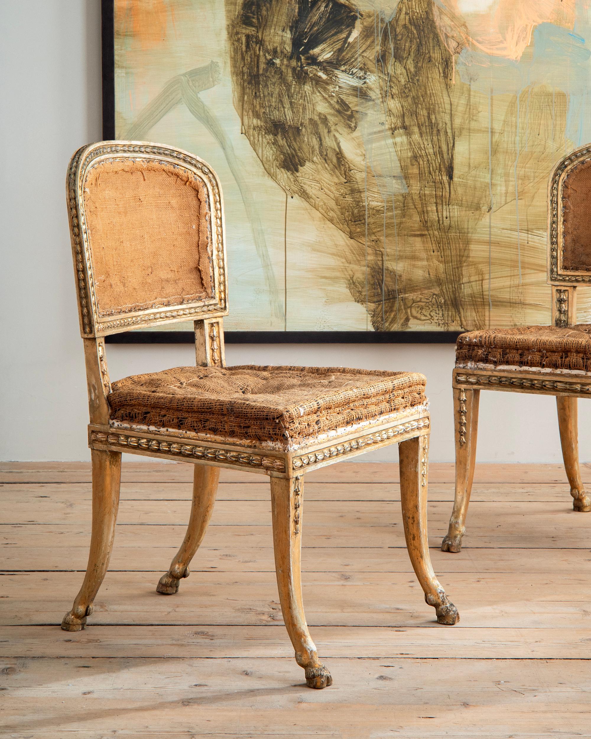 Fine Pair of Gustavian Chairs by Ephraim Stahl (Gustavianisch) im Angebot