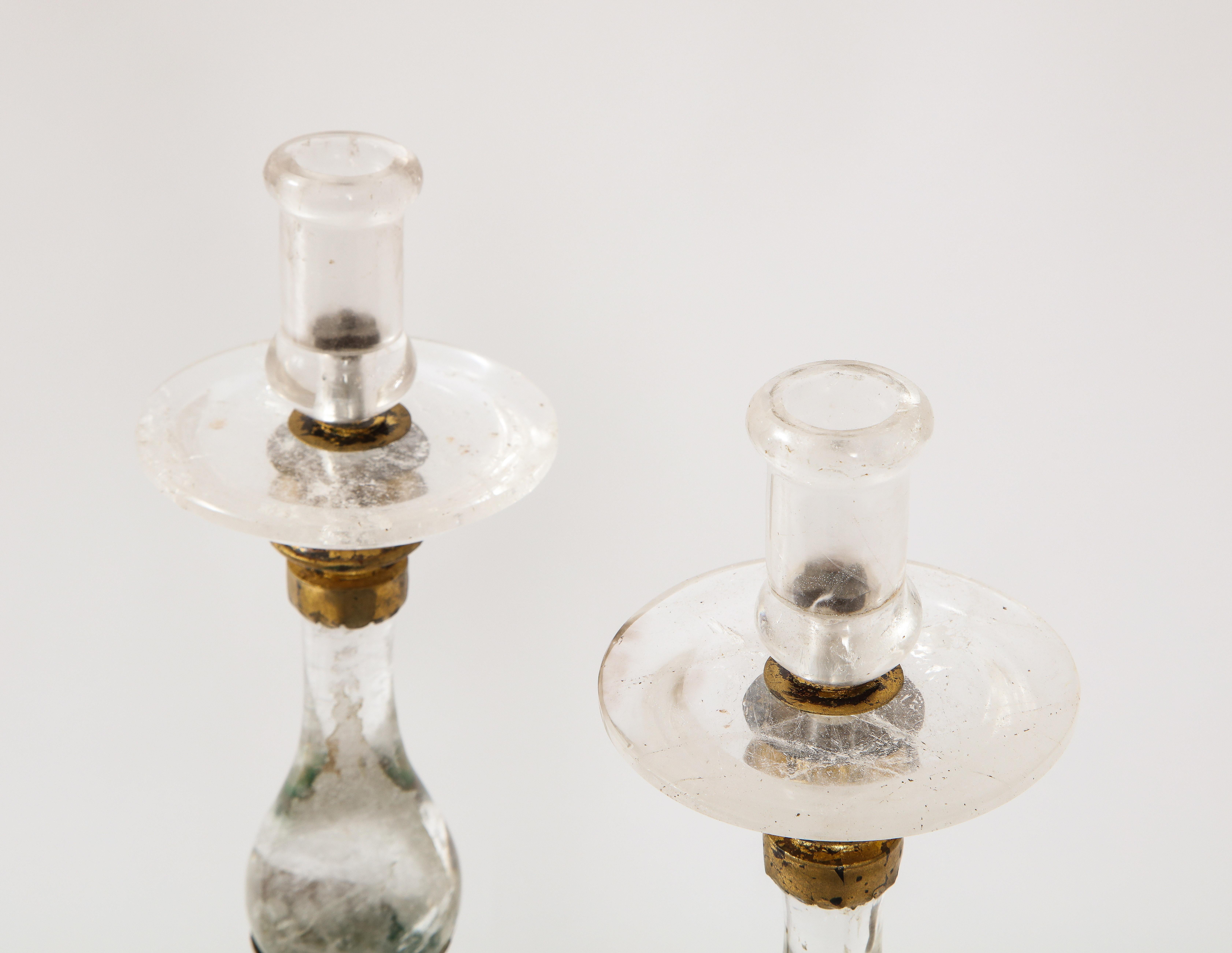 Paire de chandeliers Art Déco français en cristal de roche ornés de bijoux attribués à « Baguès » en vente 2