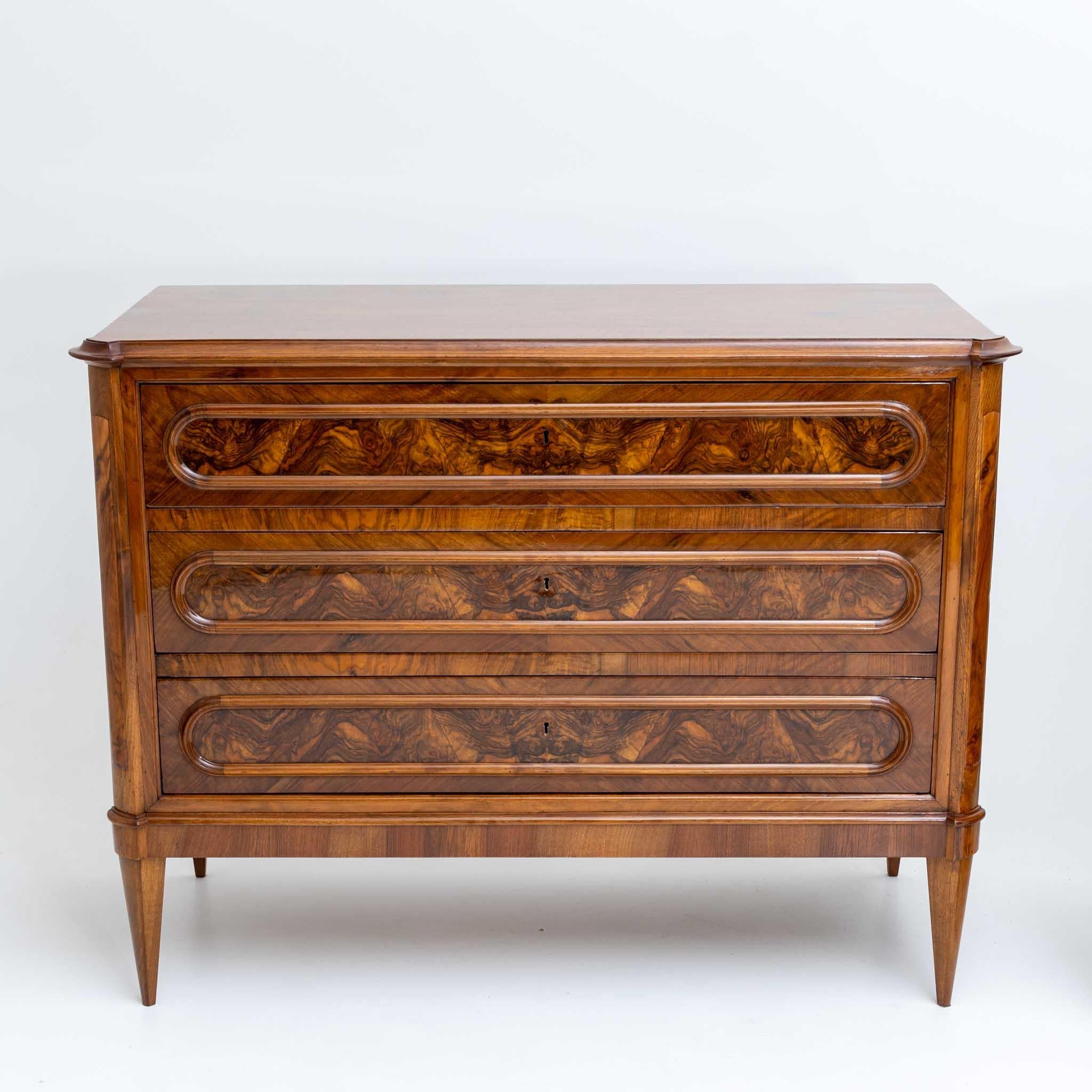Neoclassical Large Pair of Late 19th Century Chests of Drawers For Sale